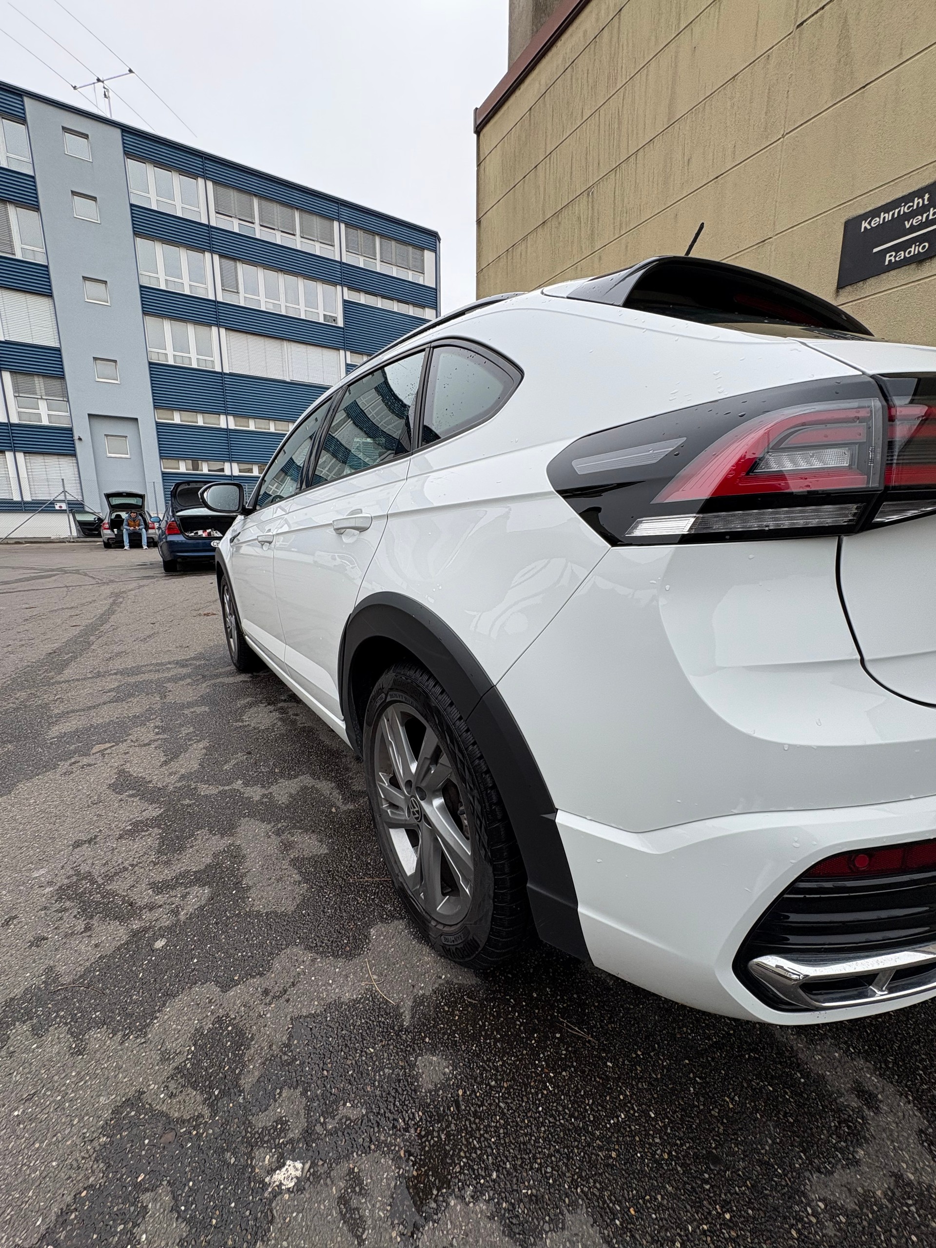 VW 1.0 TSI R-Line DSG-image-3