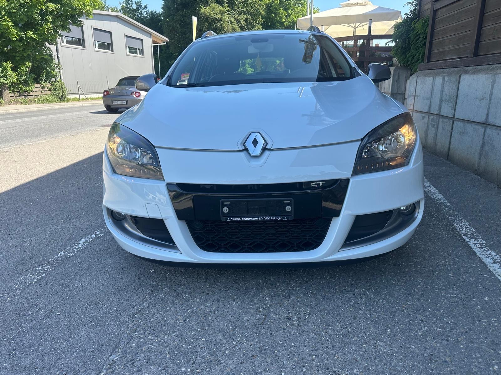 RENAULT Mégane Grandtour 2.0 16V GT-image-4