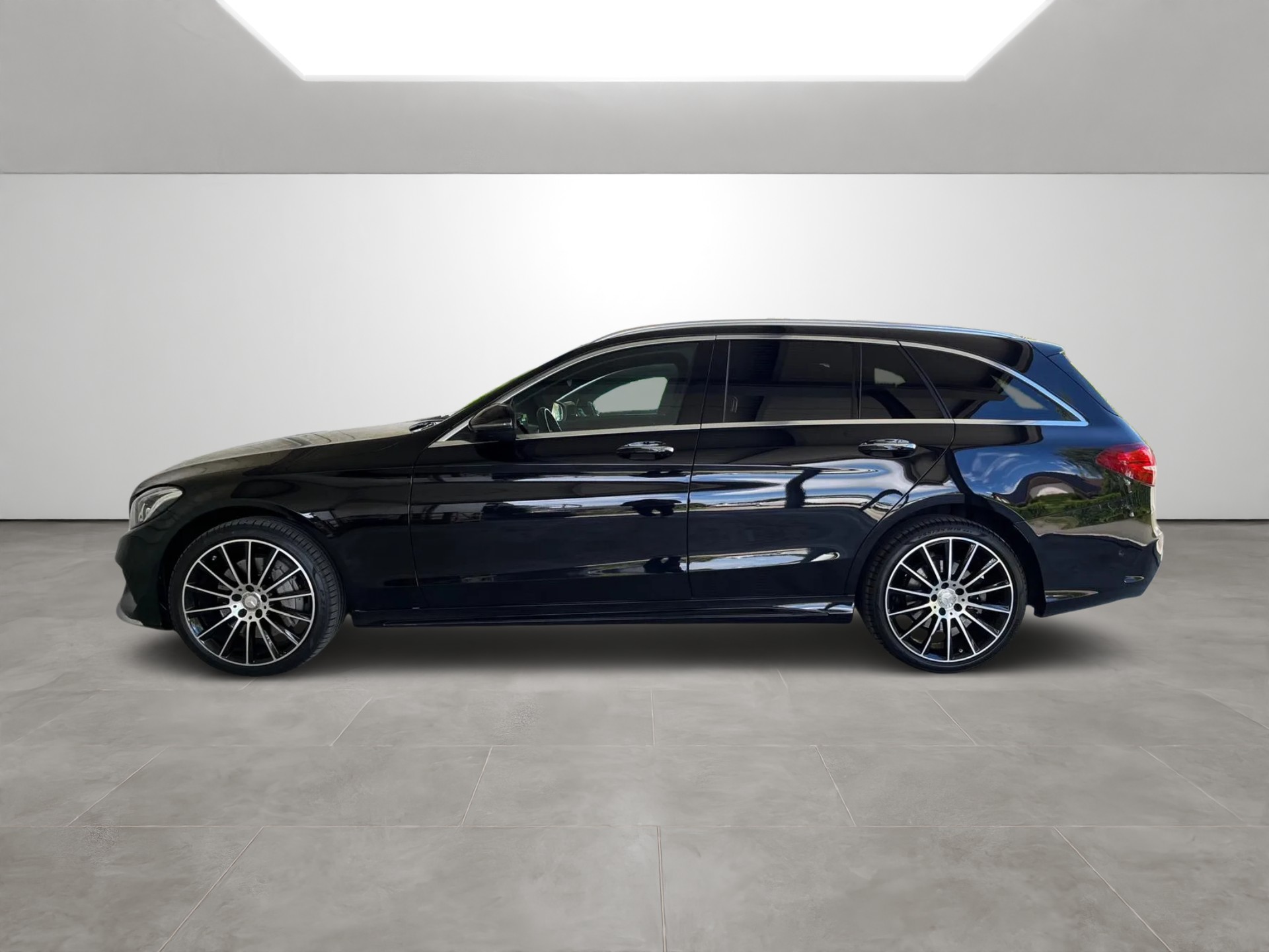 MERCEDES-BENZ C 400 AMG Line 4Matic 7G-Tronic-image-3