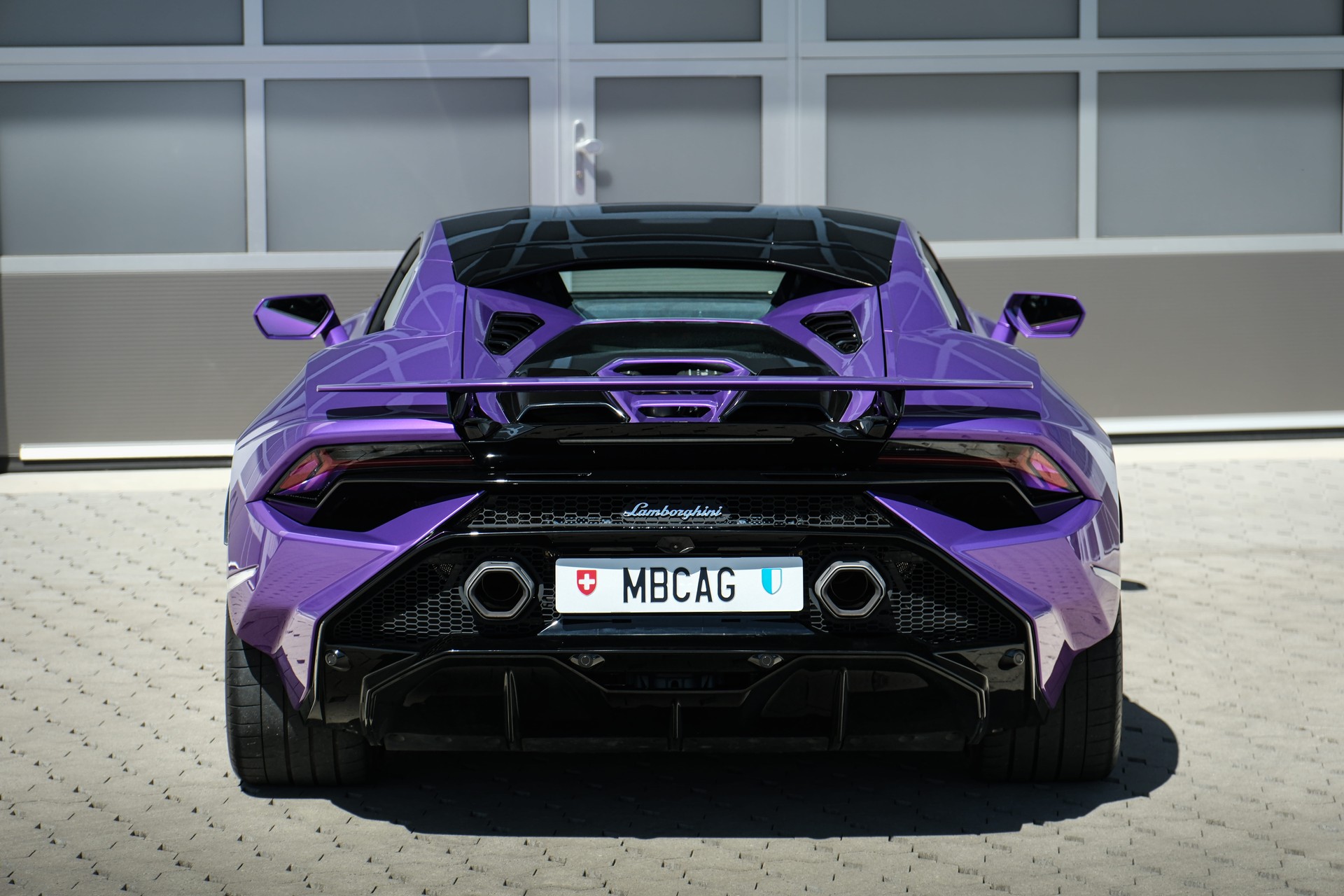 LAMBORGHINI Huracan Tecnica Coupé "viola pasifae"-image-3