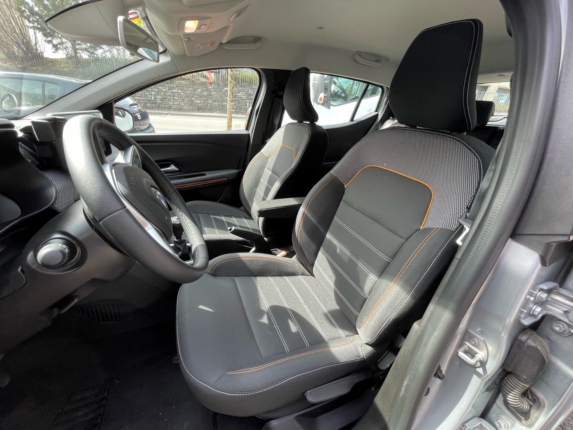 DACIA Sandero Stepway TCe 90 Comfort-image-8