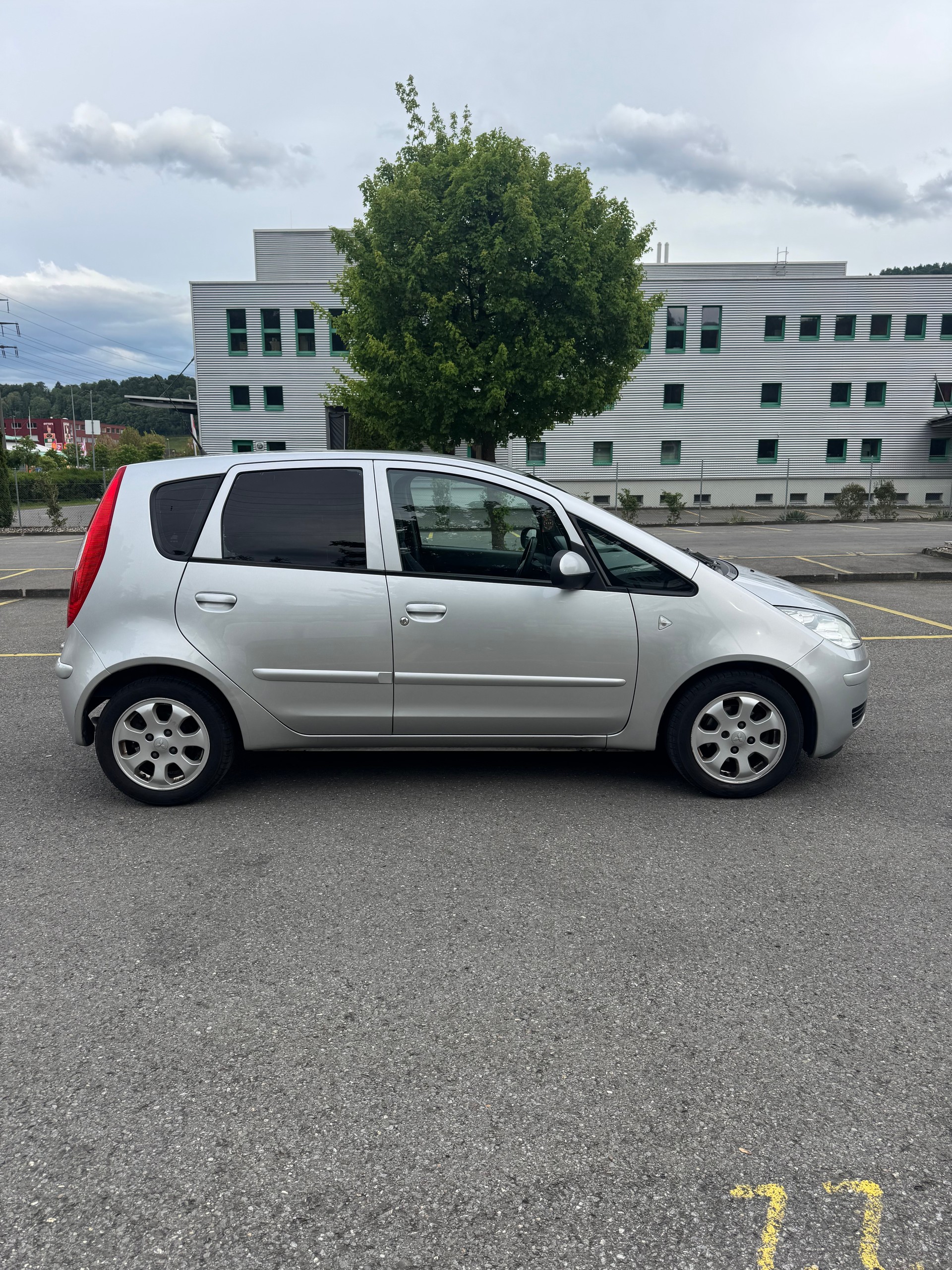 MITSUBISHI 1.5 16V Invite-image-1