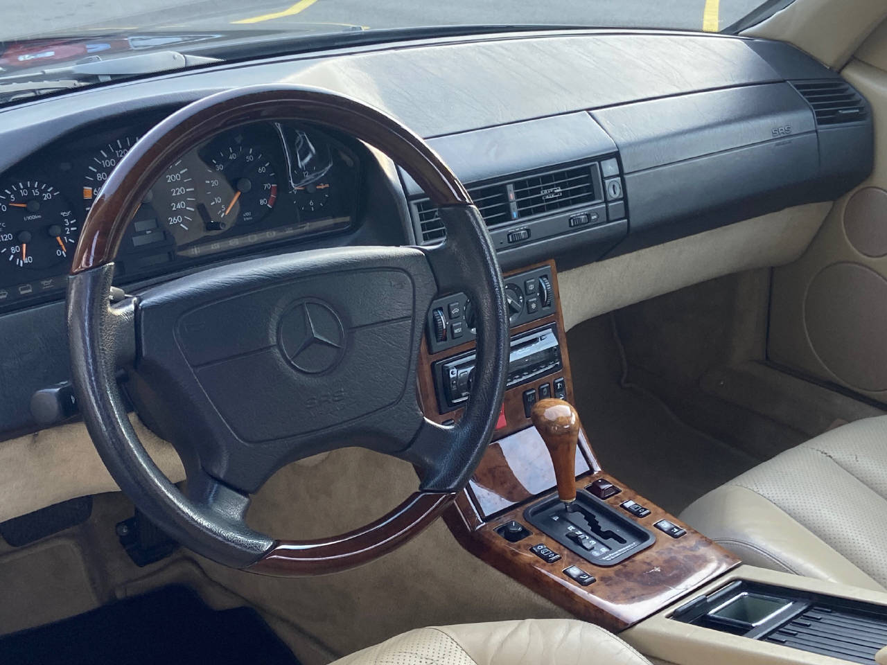 MERCEDES-BENZ 300 SL-24-image-13