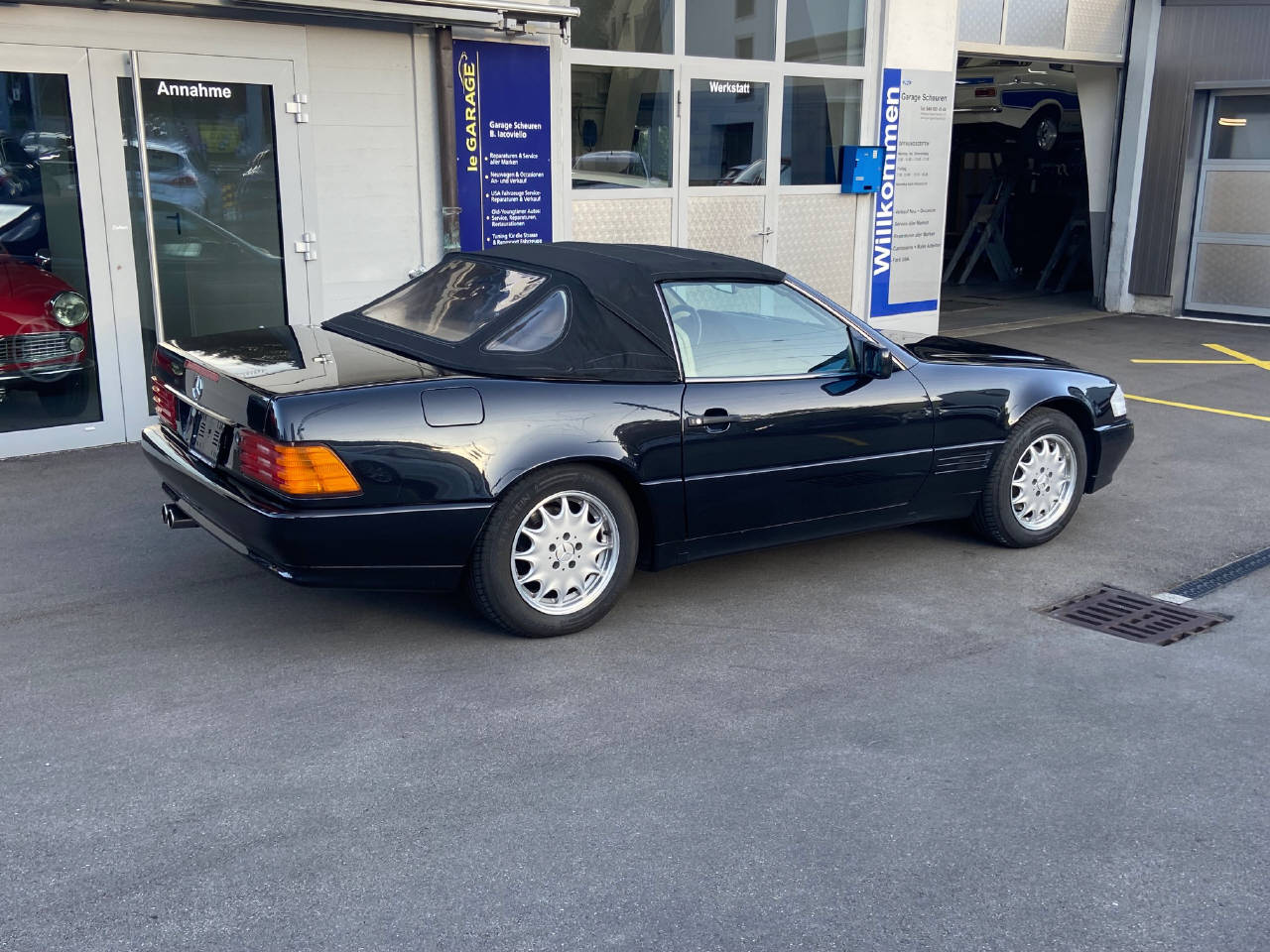 MERCEDES-BENZ 300 SL-24-image-11