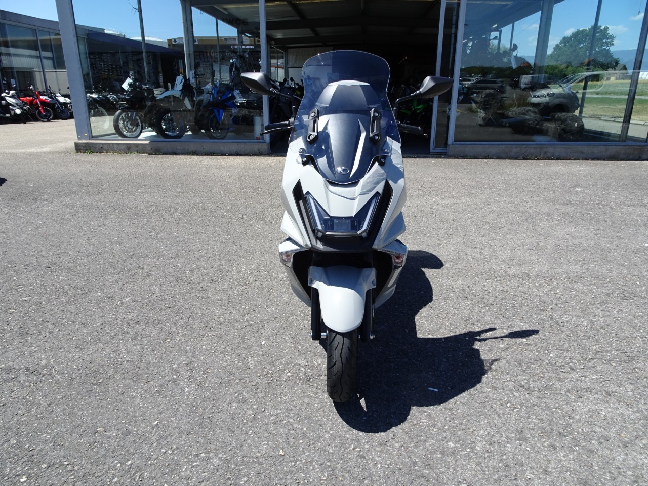 KYMCO Sky Town 125-showroom-element-2