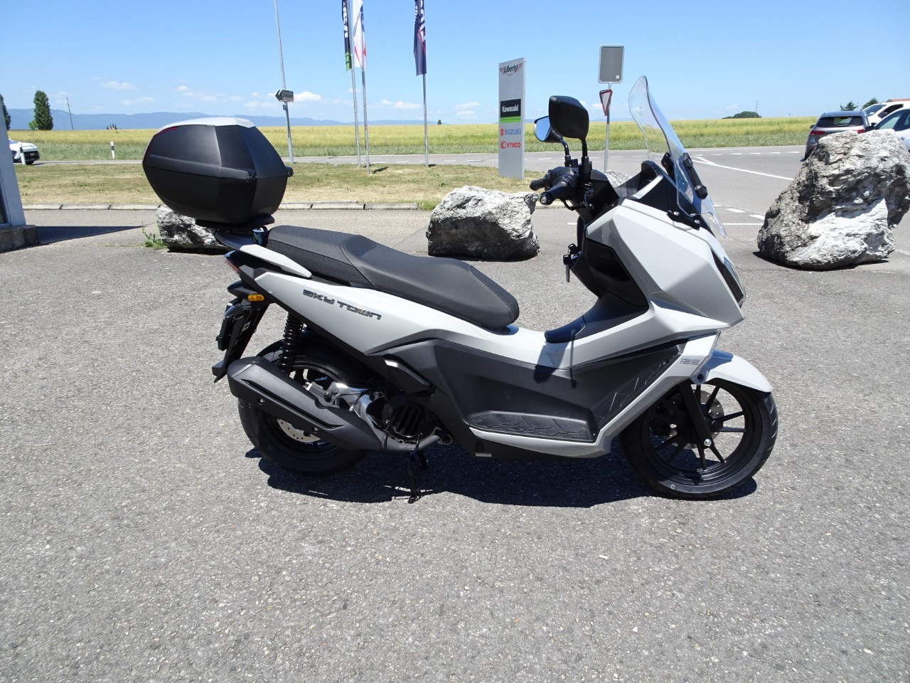 KYMCO Sky Town 125-showroom-element-1