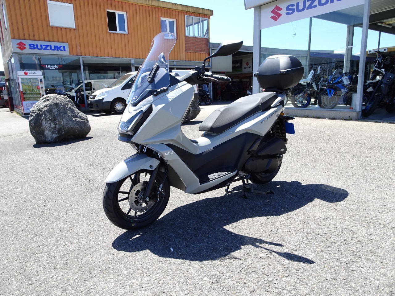 KYMCO Sky Town 125-showroom-element-3
