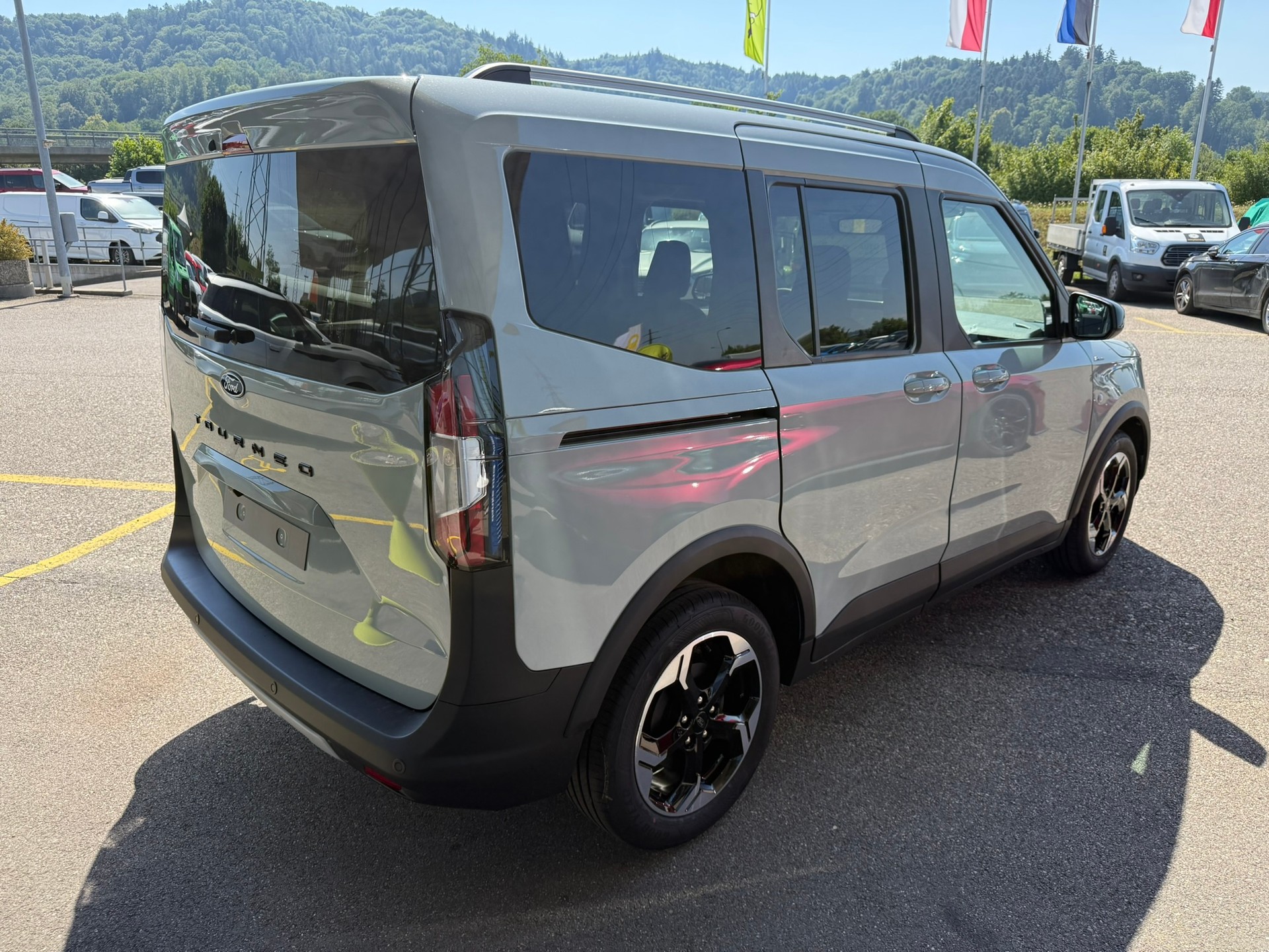 FORD Tourneo Courier 1.0 EcoBoost Active Automat-image-5