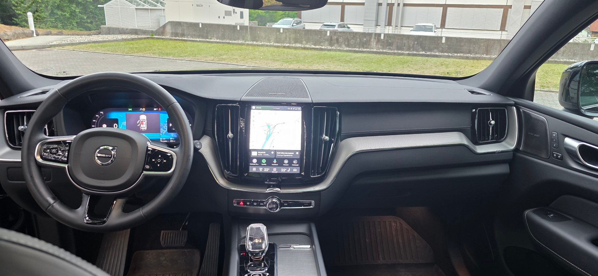 VOLVO Volvo XC60 2.0 T6 TE Ulitmate Dark eAWD-image-4