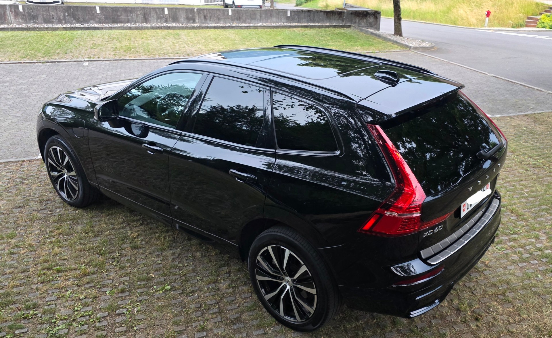 VOLVO Volvo XC60 2.0 T6 TE Ulitmate Dark eAWD-image-11