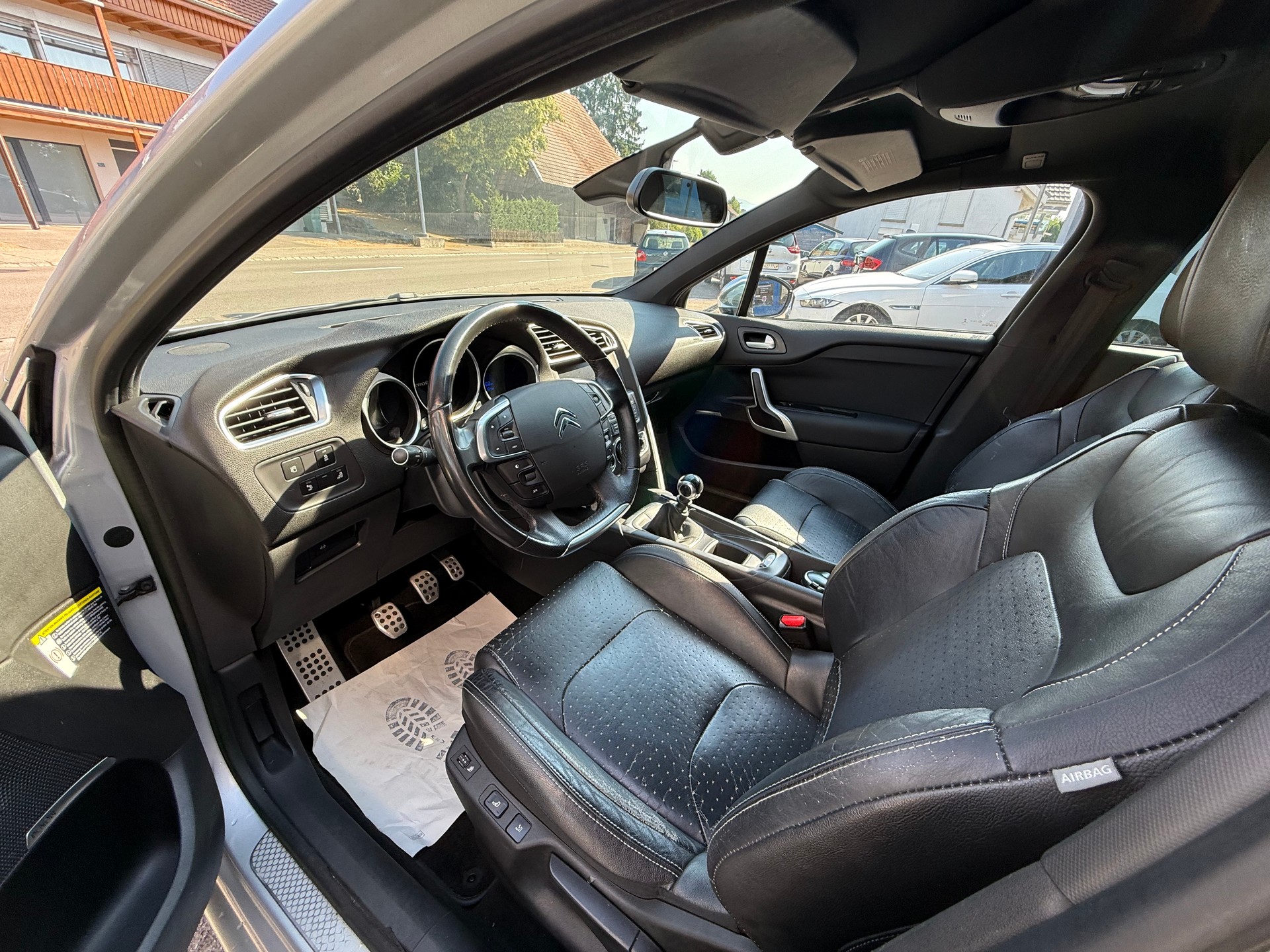DS AUTOMOBILES DS4 1.6 THP Sport Chic-image-8