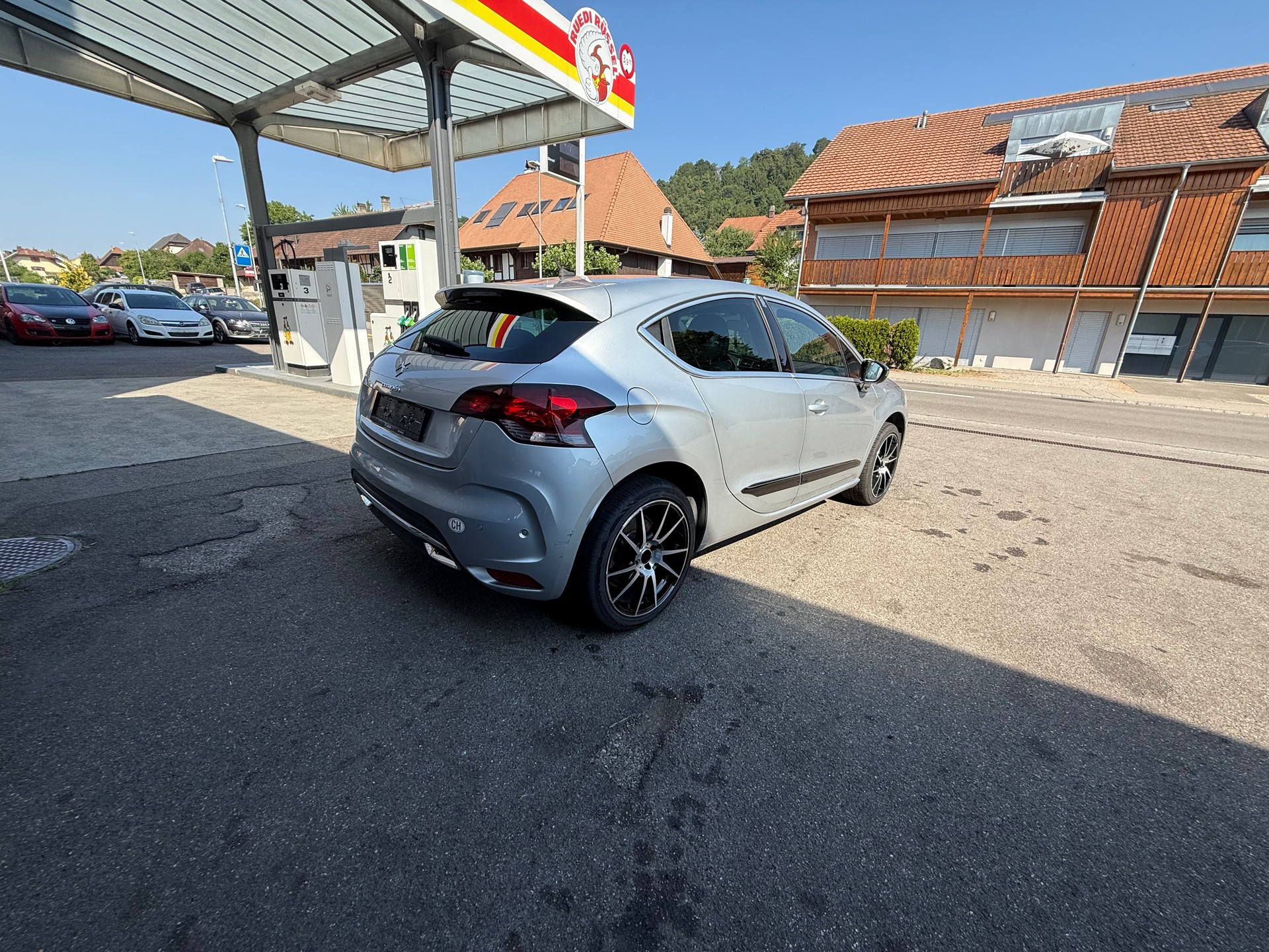 DS AUTOMOBILES DS4 1.6 THP Sport Chic-image-2
