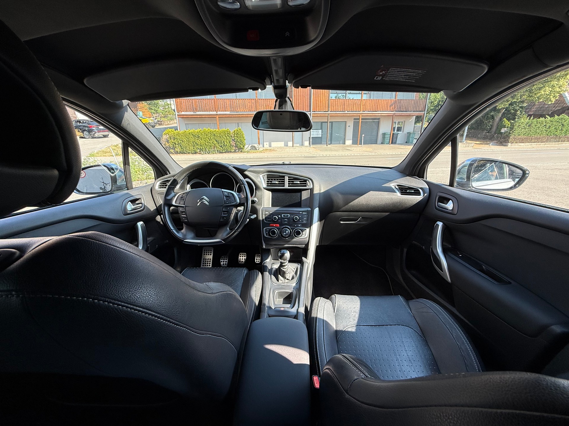 DS AUTOMOBILES DS4 1.6 THP Sport Chic-image-11