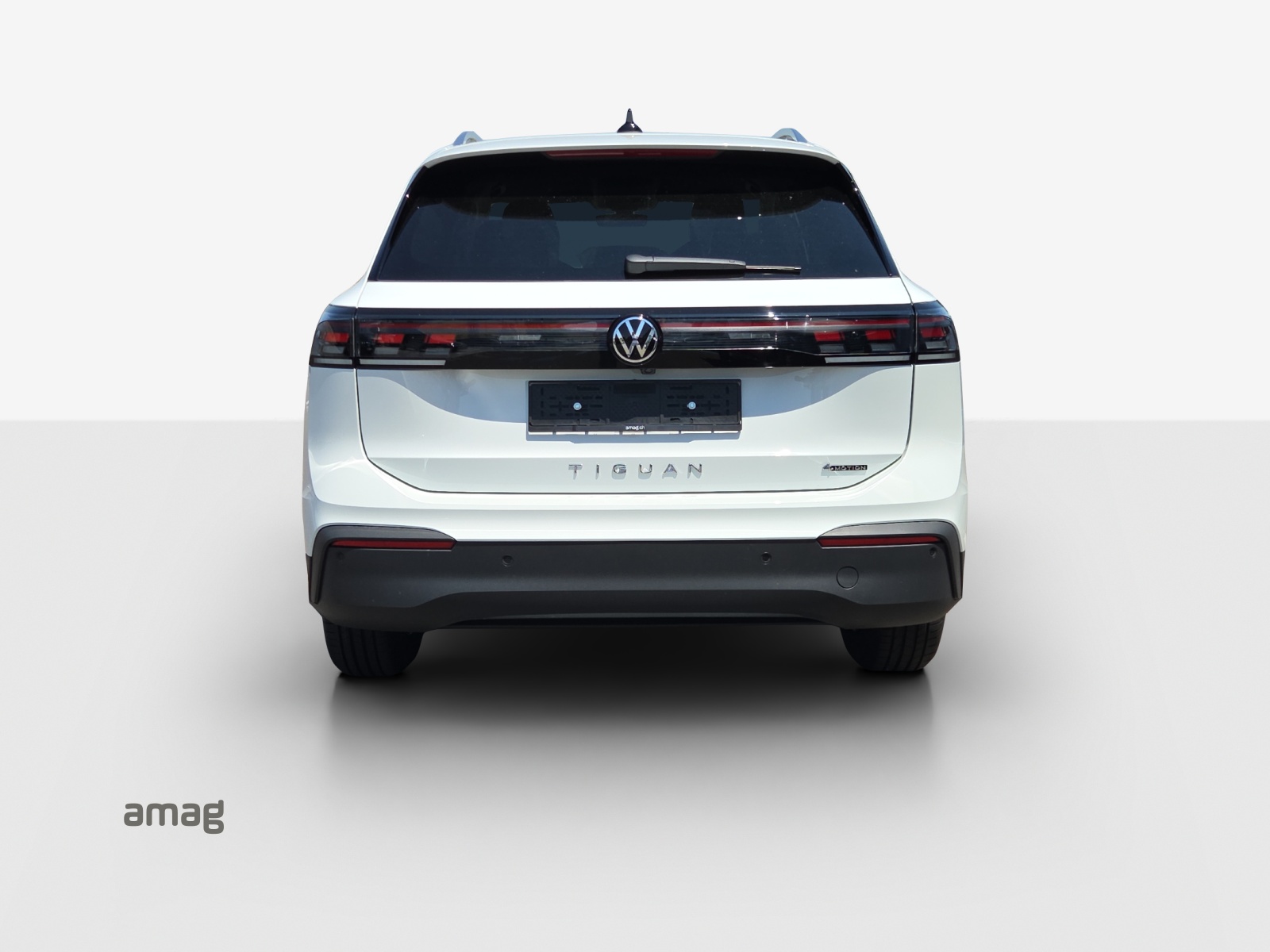 VW Tiguan 2.0 TSI DSG Life 4Motion-showroom-element-3