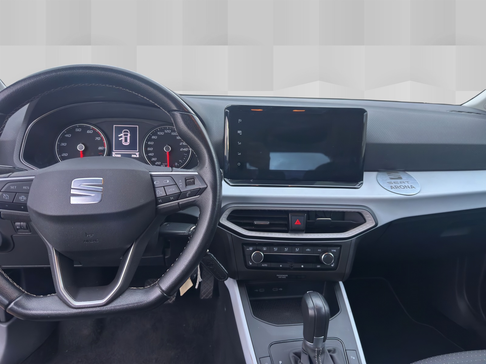SEAT Arona 1.0 TSI Eco Style DSG-image-1