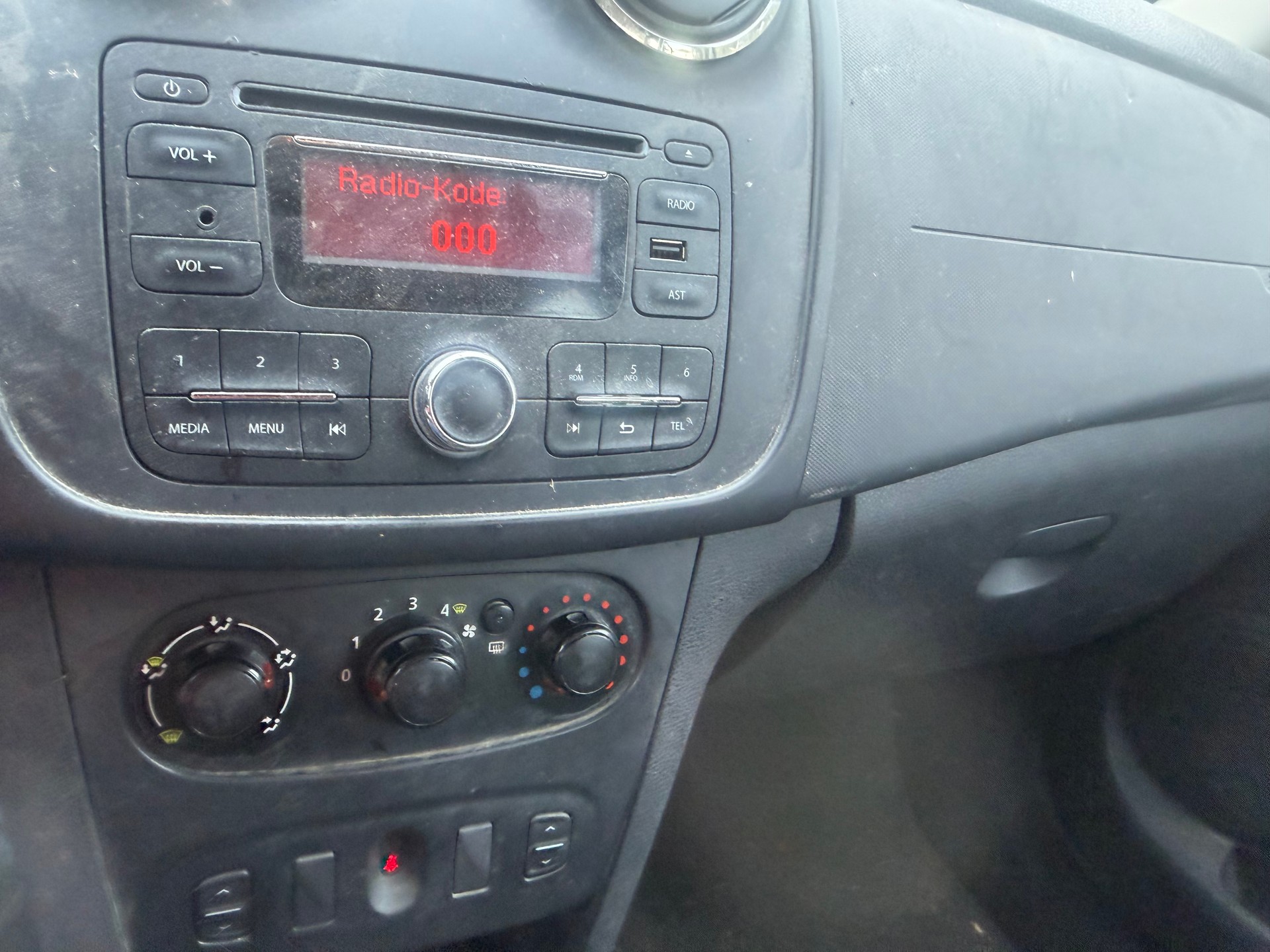 DACIA Logan MCV 1.2-image-8