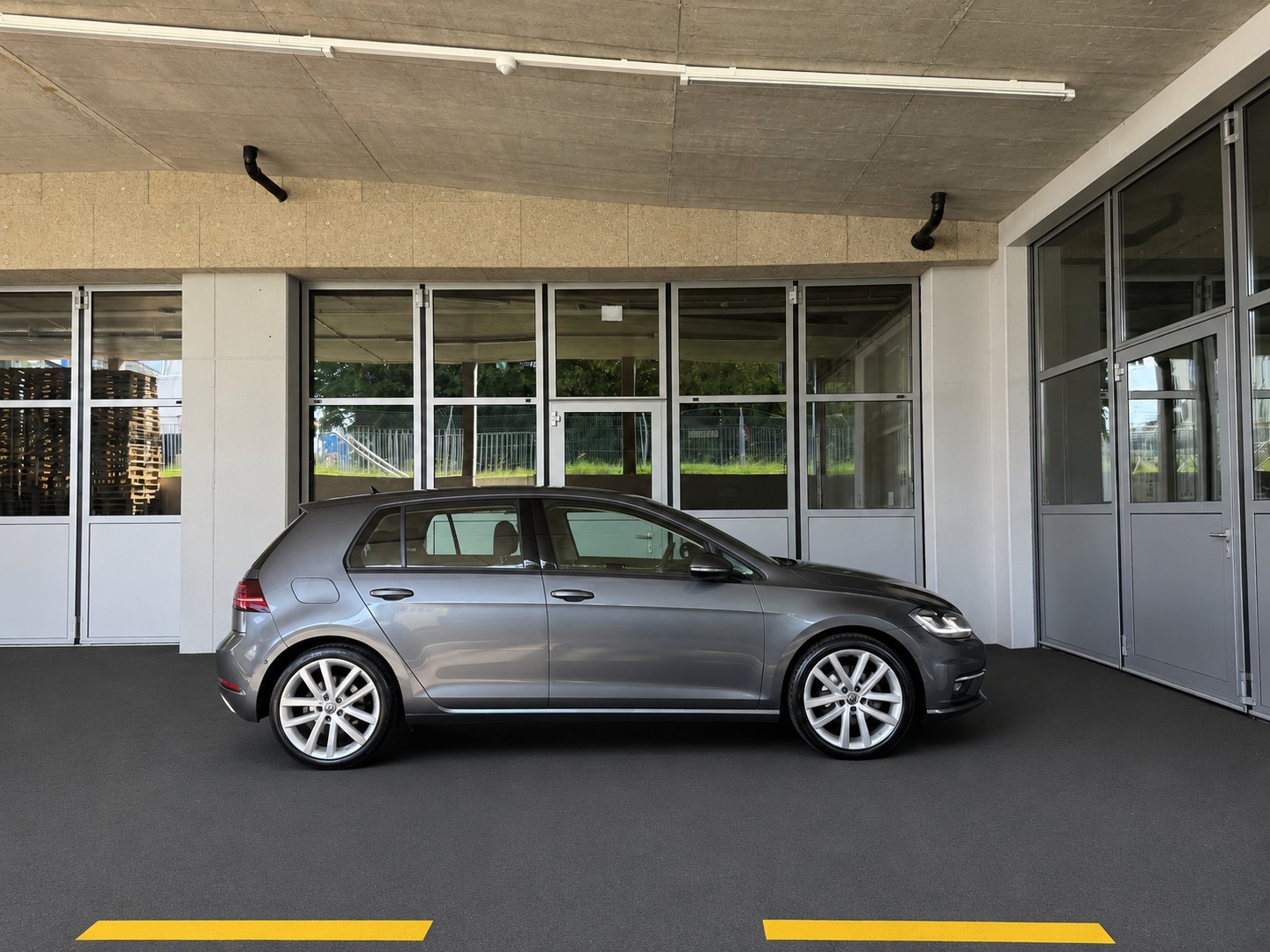VW Golf 1.5 TSI EVO Edition 45 DSG-image-1