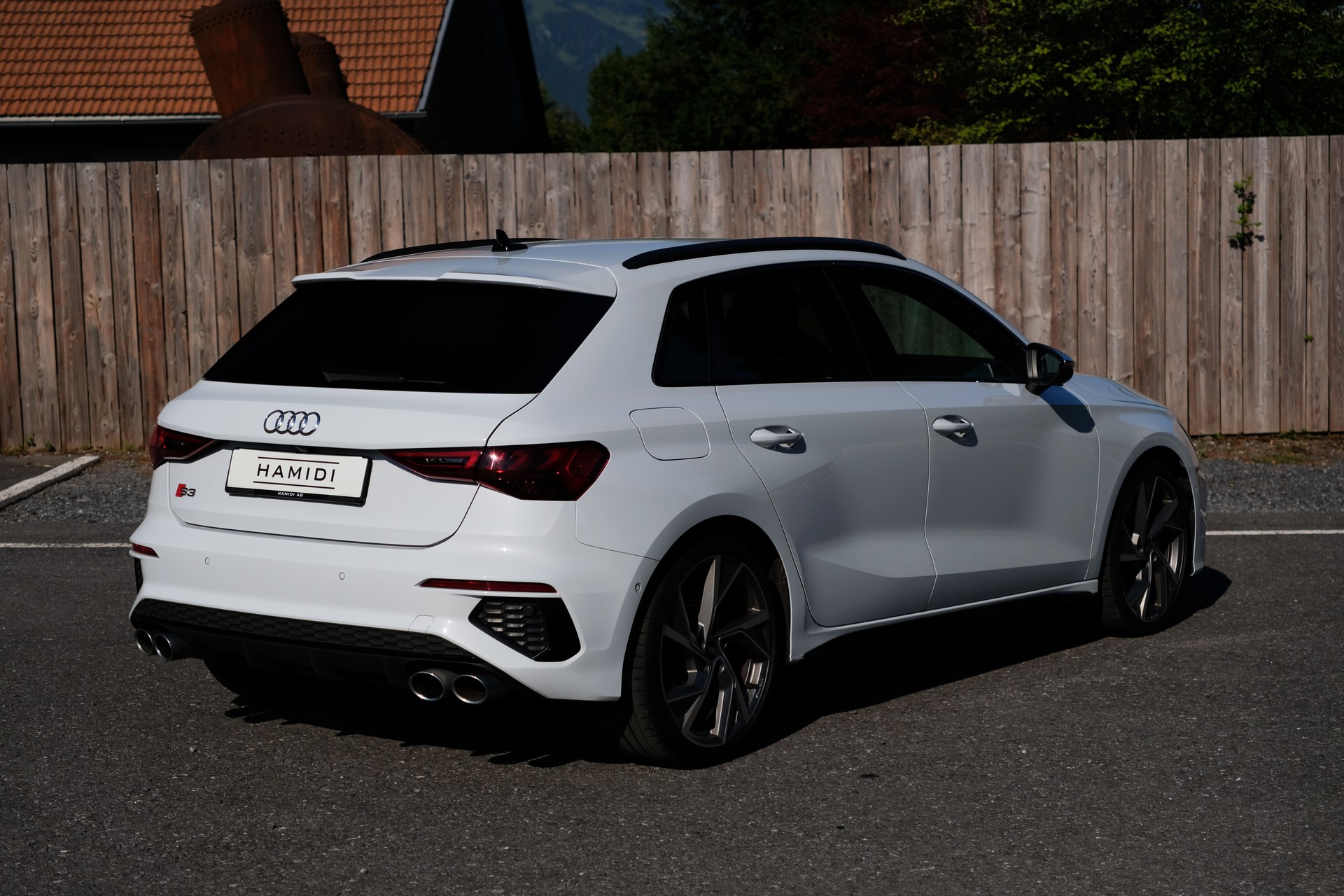 AUDI S3 Sportback 2.0 TFSI quattro S-tronic-image-9