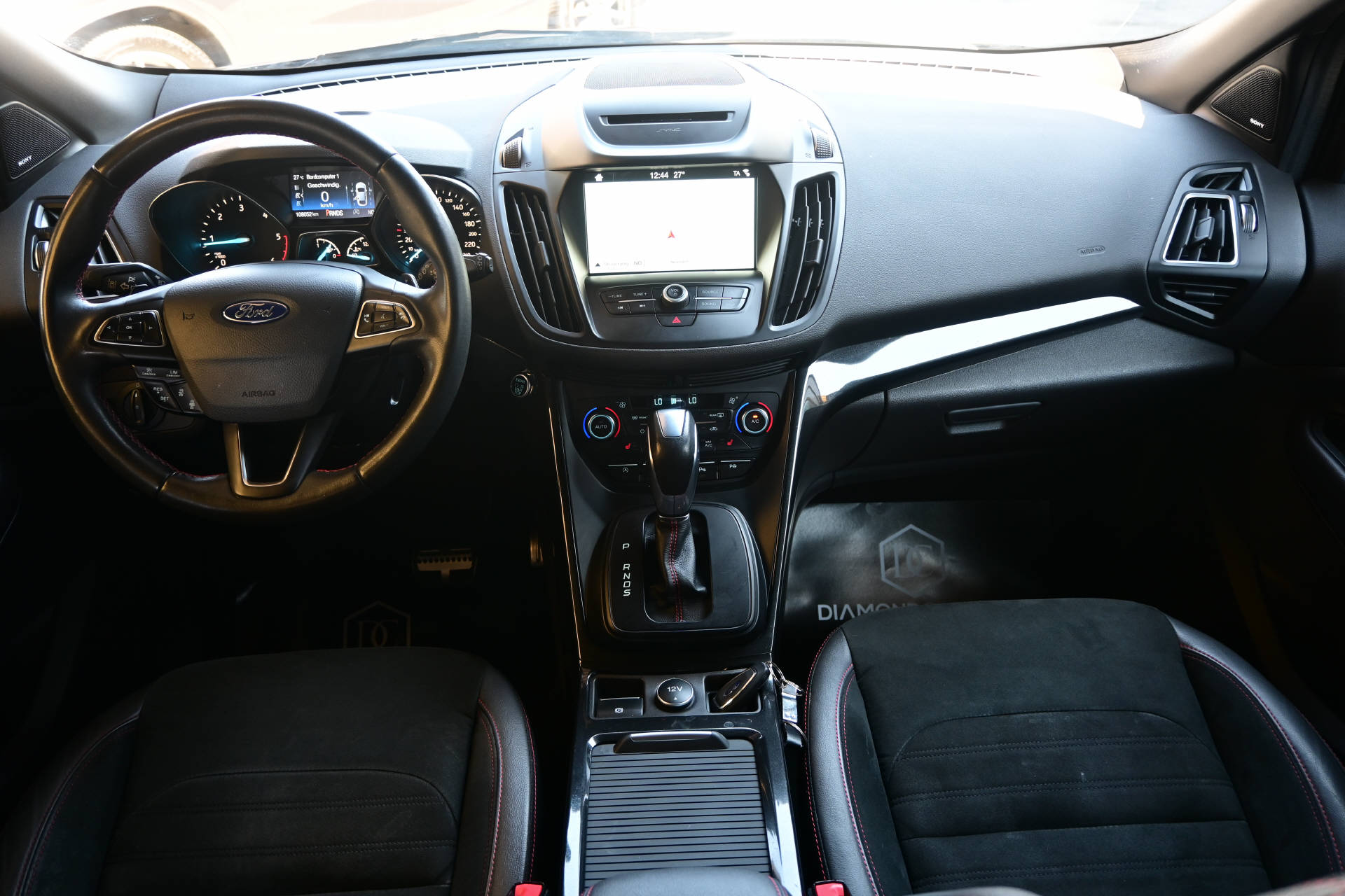 FORD Kuga 2.0 TDCi 180 ST-Line FPS-image-8