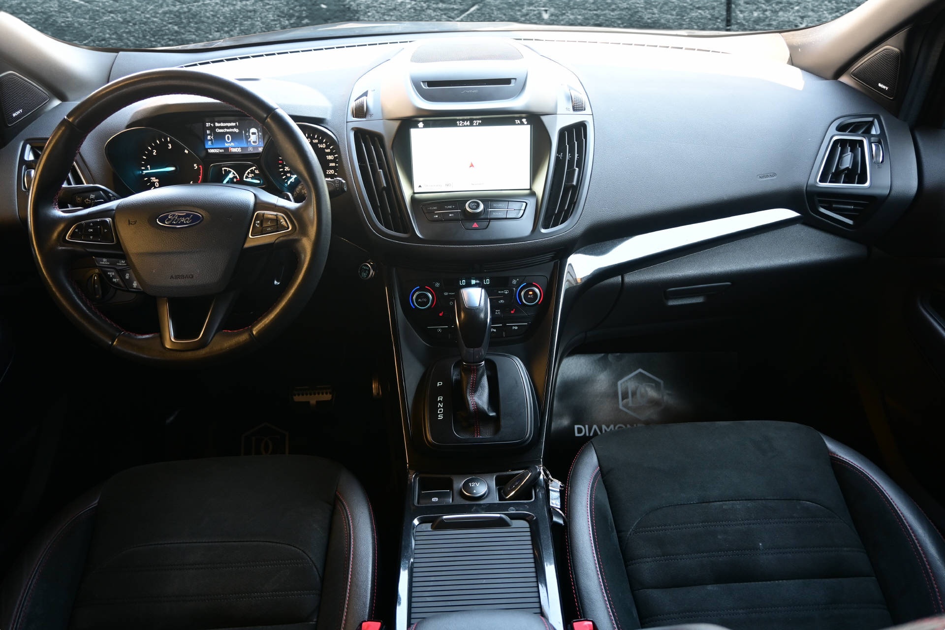 FORD Kuga 2.0 TDCi 180 ST-Line FPS-image-8