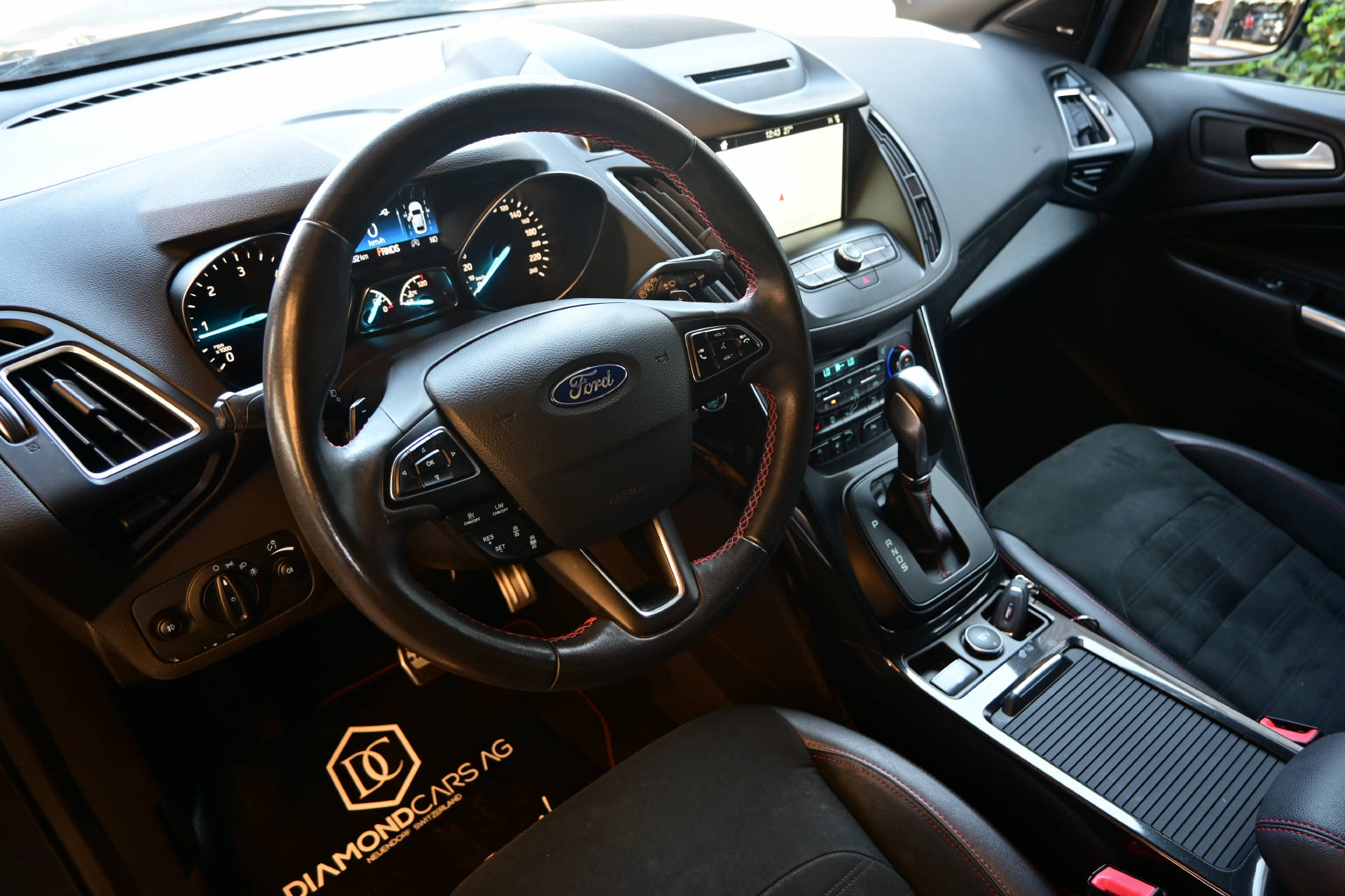FORD Kuga 2.0 TDCi 180 ST-Line FPS-image-7
