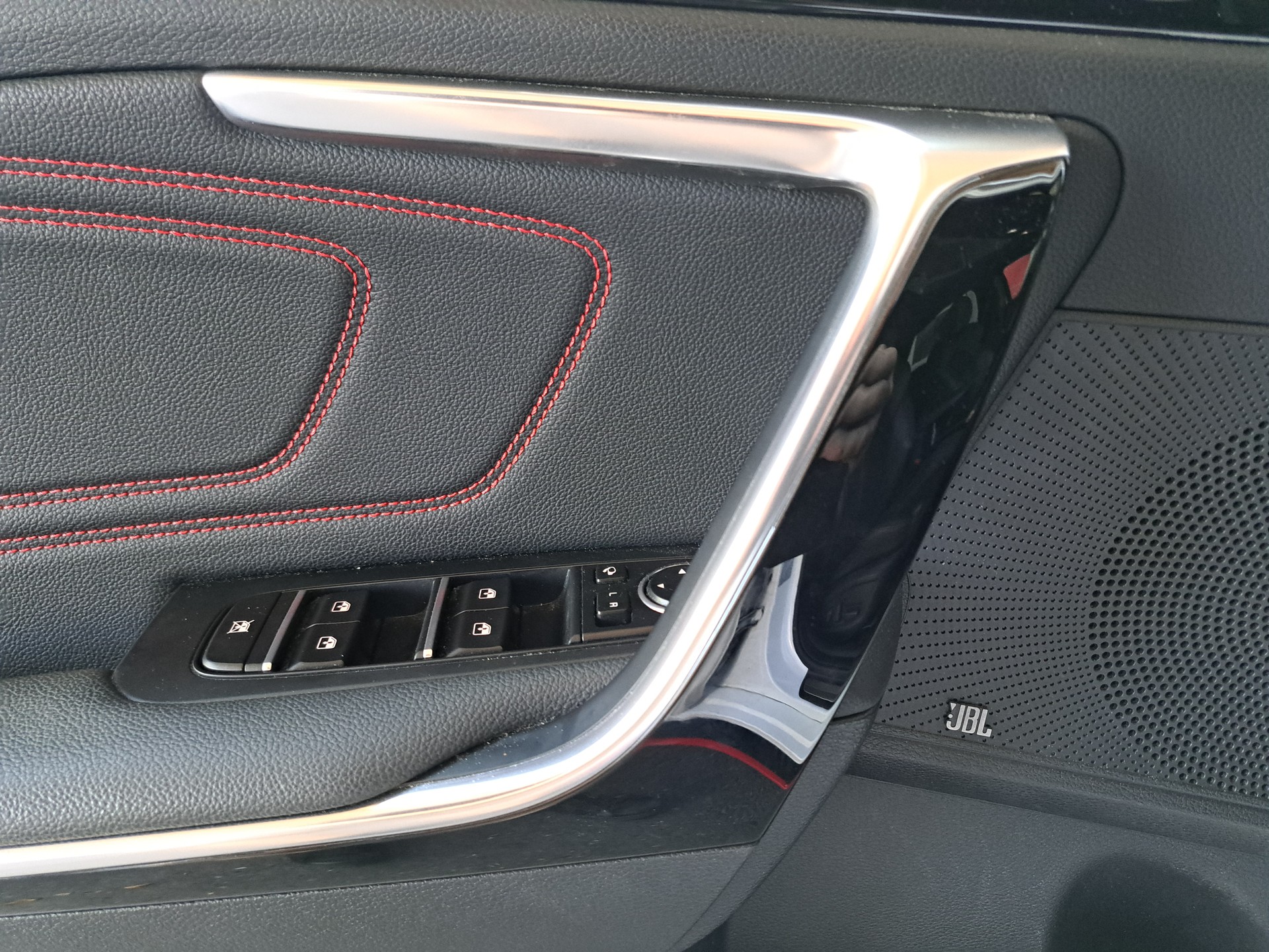 KIA ProCeed 1.6 T-GDi GT DCT-image-15
