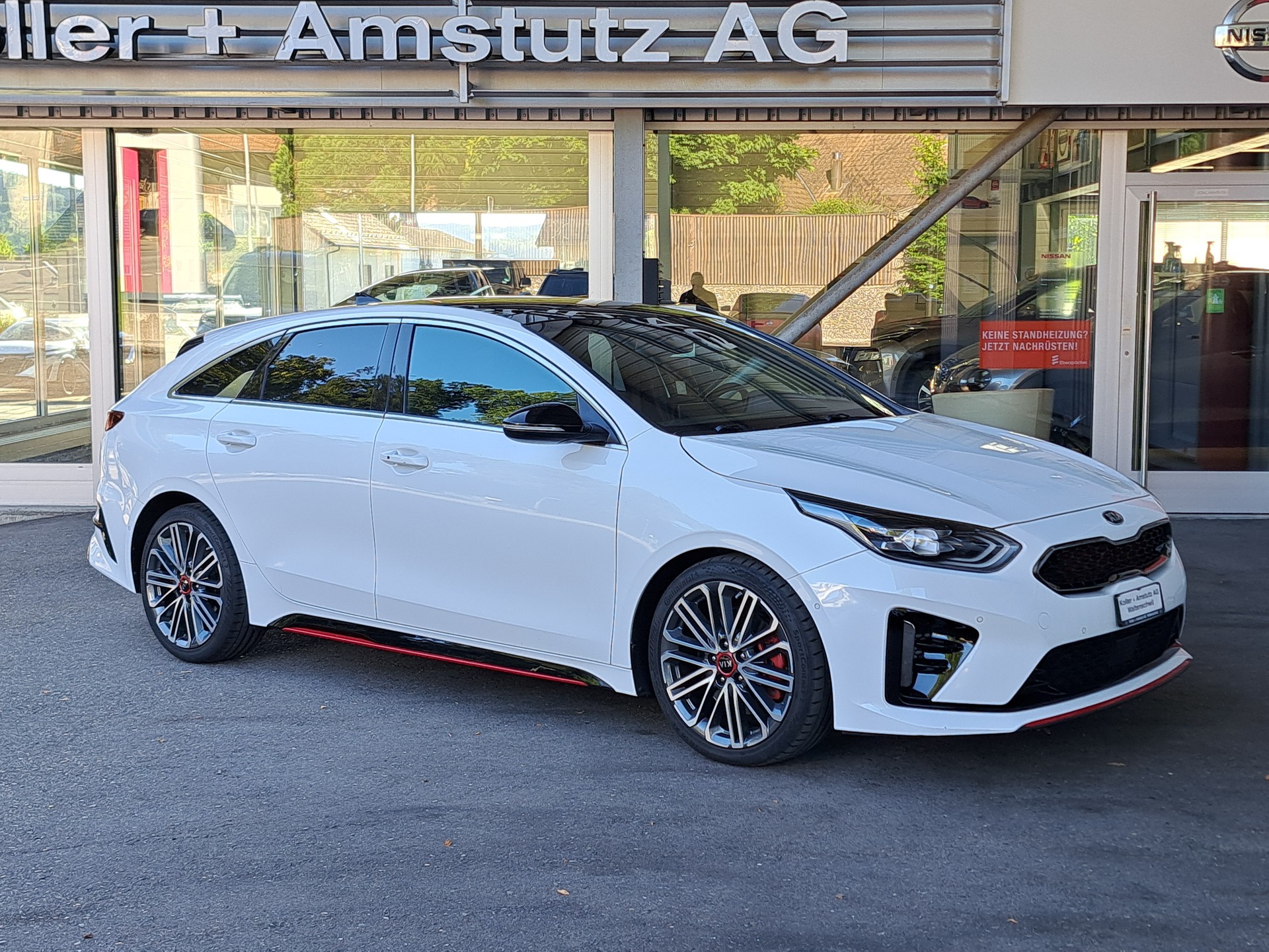KIA ProCeed 1.6 T-GDi GT DCT-image-6