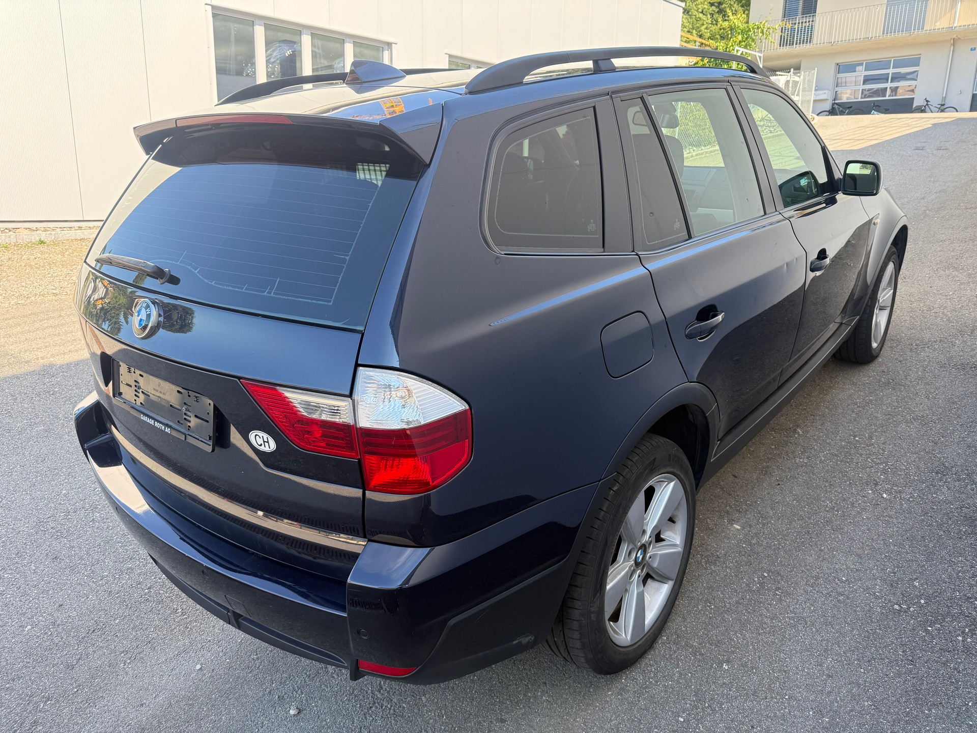 BMW X3 xDrive 25i (2.5si)-image-2