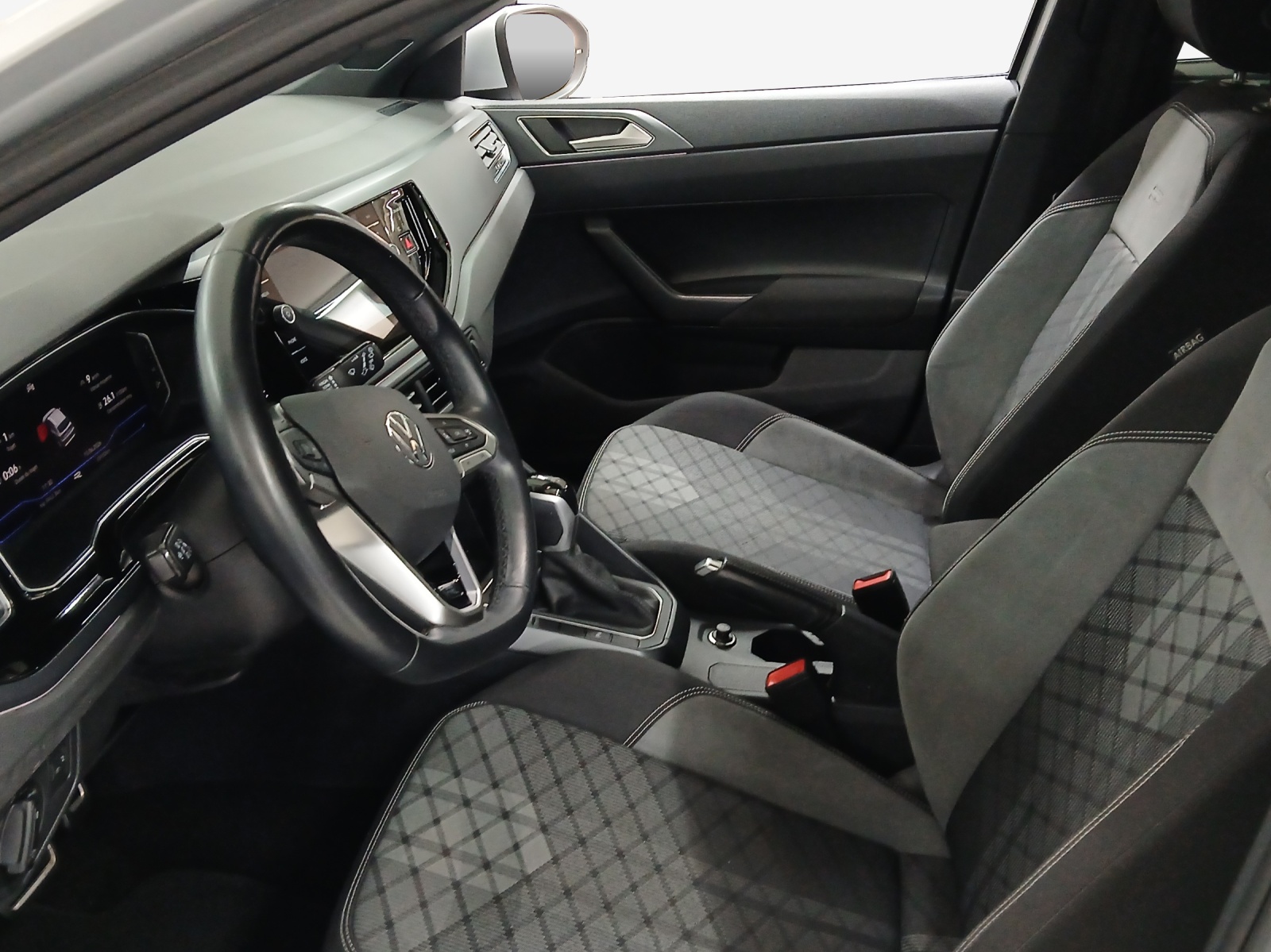 VW Taigo 1.0 TSI R-Line DSG-image-7