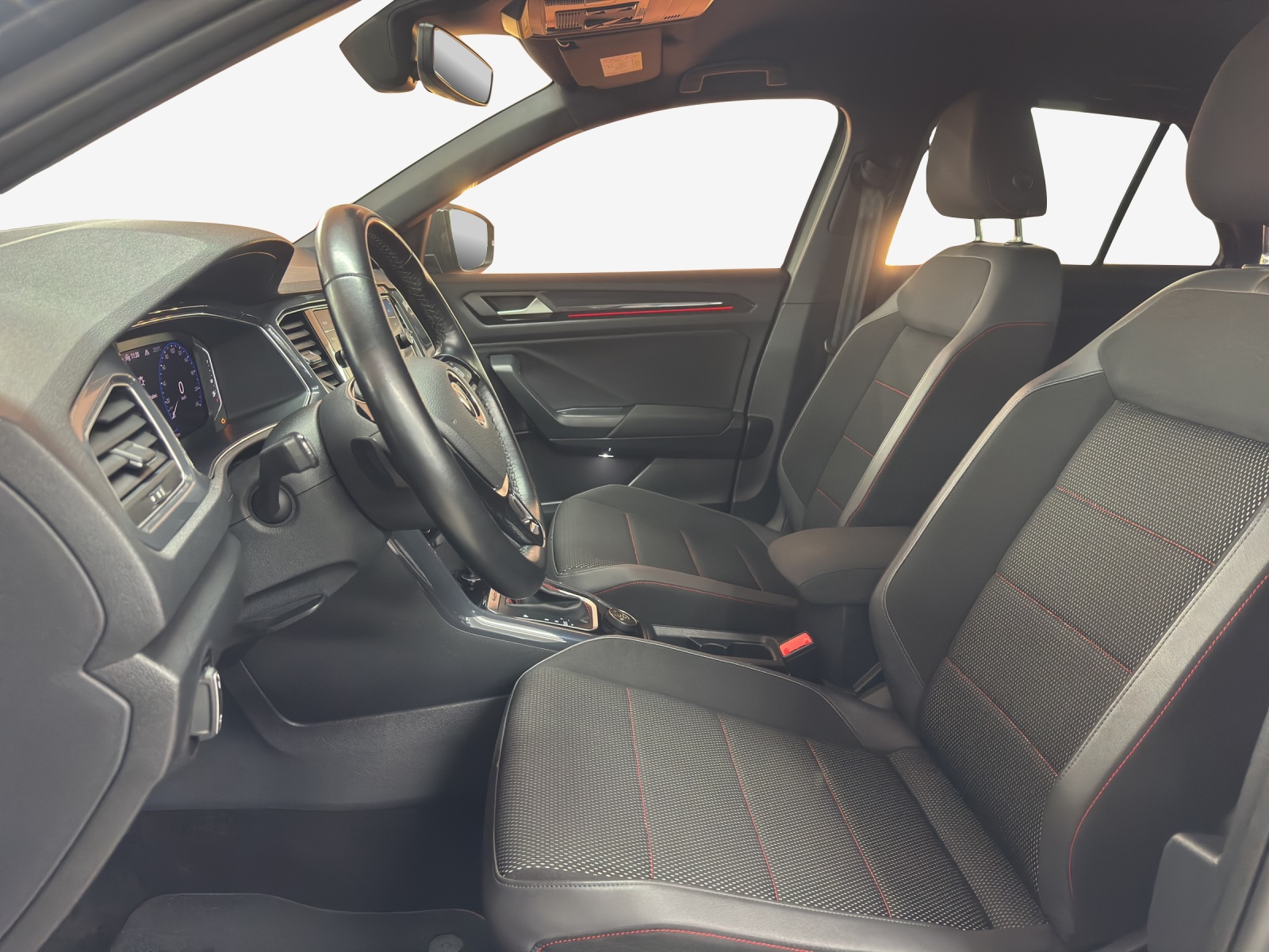 VW T-Roc 2.0 TSI Sport DSG 4Motion-image-7