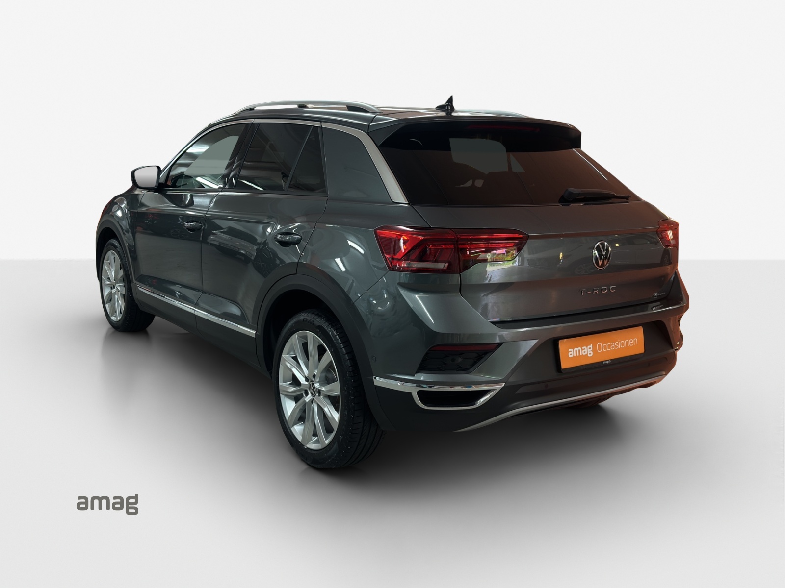 VW T-Roc 2.0 TSI Sport DSG 4Motion-image-2