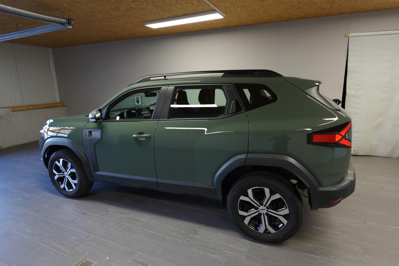 DACIA Duster 1.2 TCe Journey 4WD-image-13