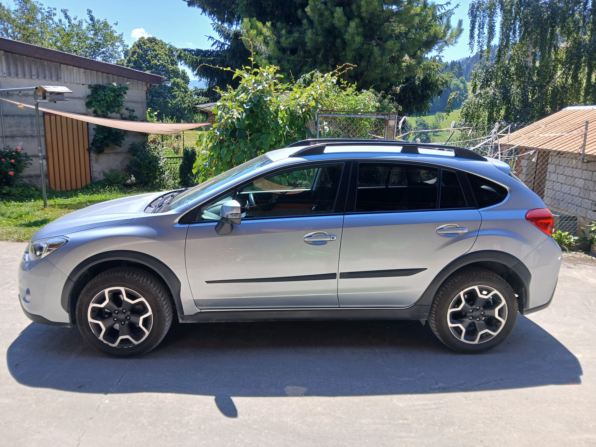SUBARU 2.0i Swiss Two-image-1