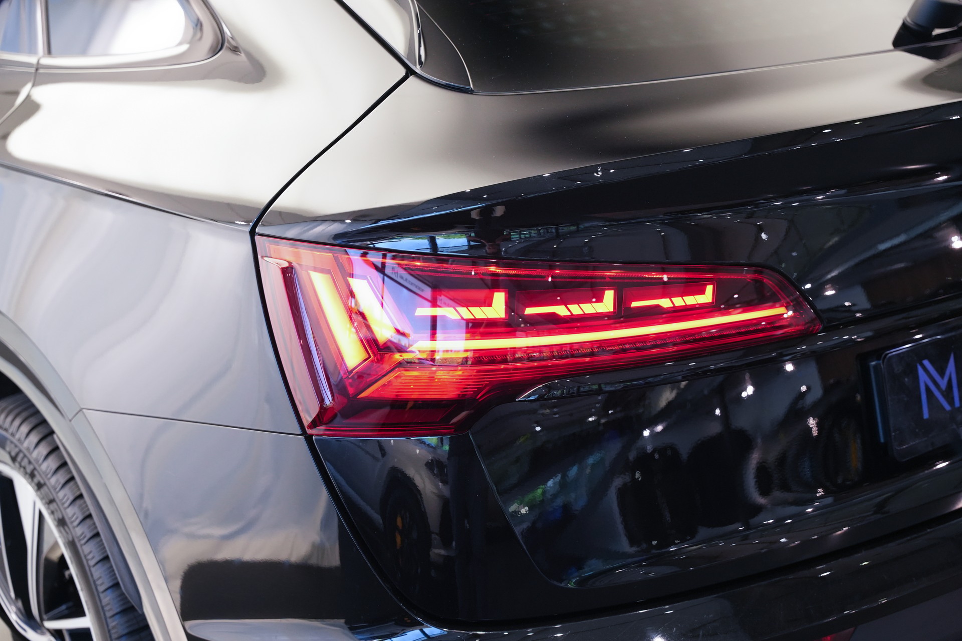 AUDI SQ5 TFSI quattro S-tronic *CH-Fahrzeug* *Panorama* *Luftfahrwerk* *B&O*-image-33