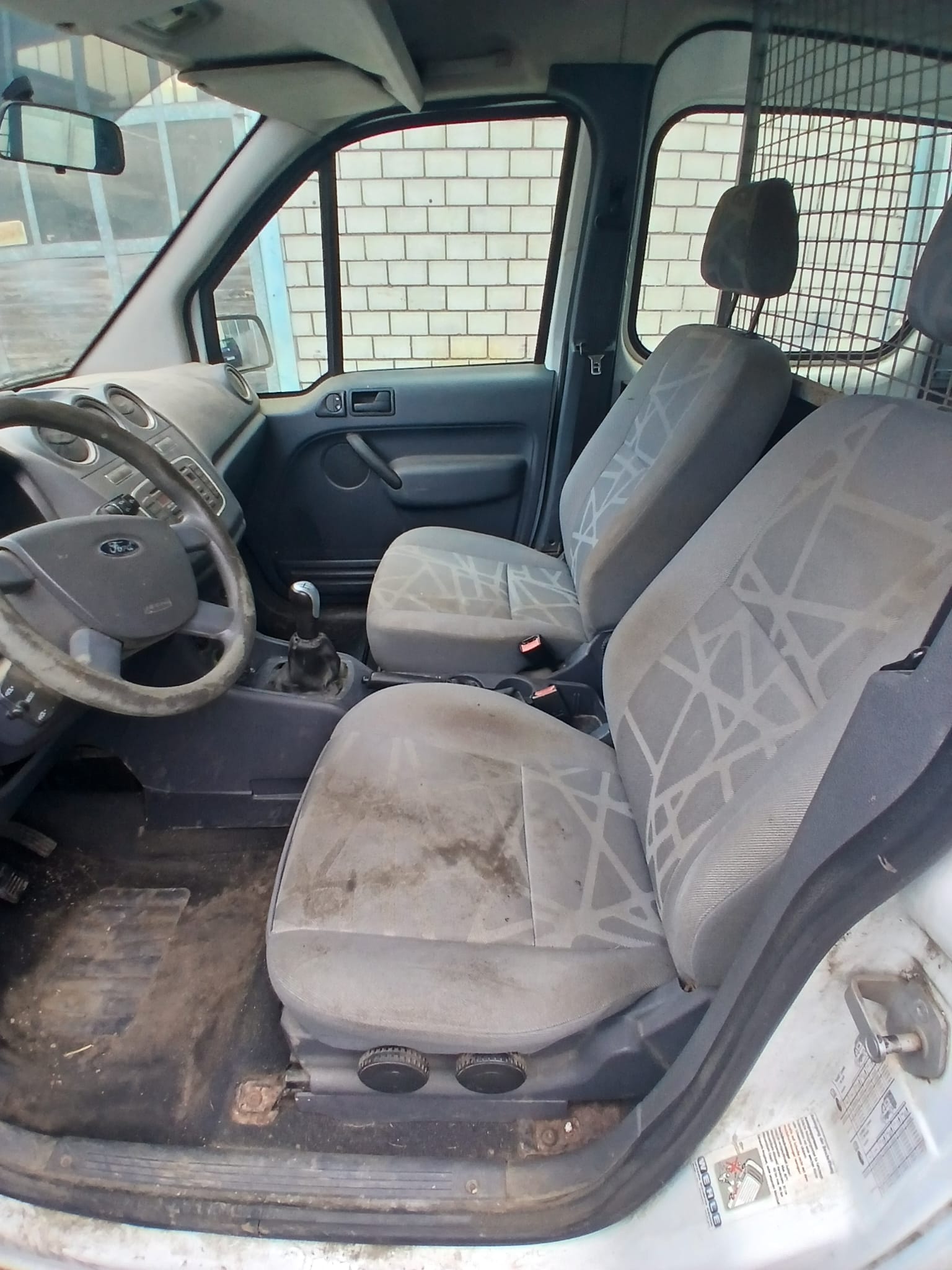 FORD Transit Connect Van T230 1.8 TDCi L Trend-image-9