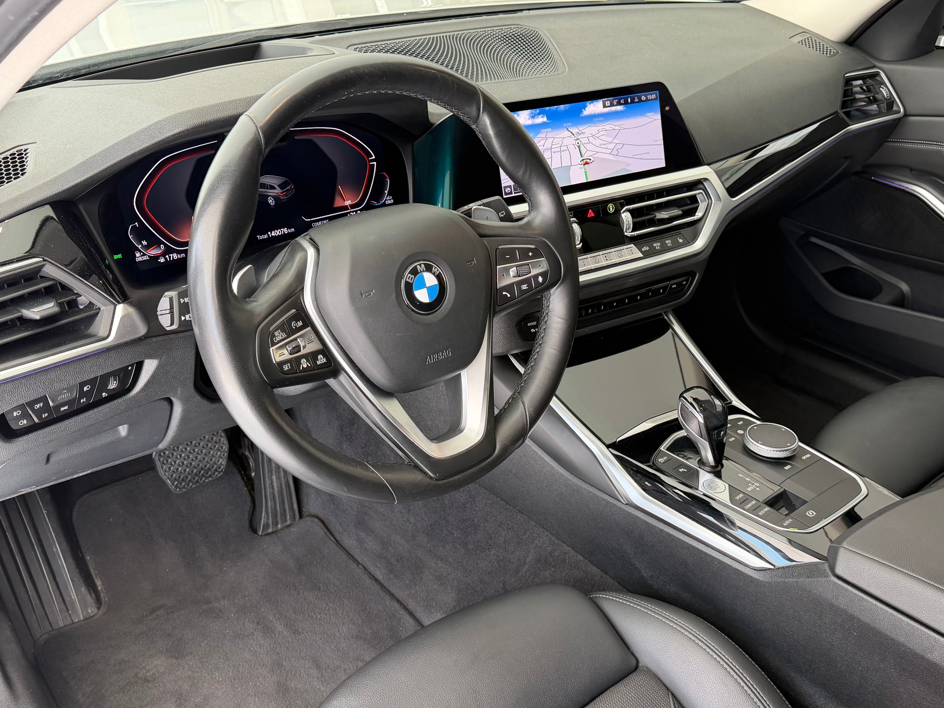 BMW 320d xDrive 48V Touring Sport Line Steptronic**Frisch ab MFK & Service**-image-12