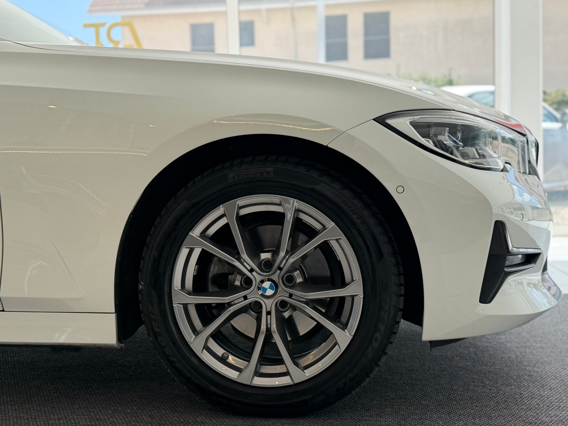 BMW 320d xDrive 48V Touring Sport Line Steptronic**Frisch ab MFK & Service**-image-4