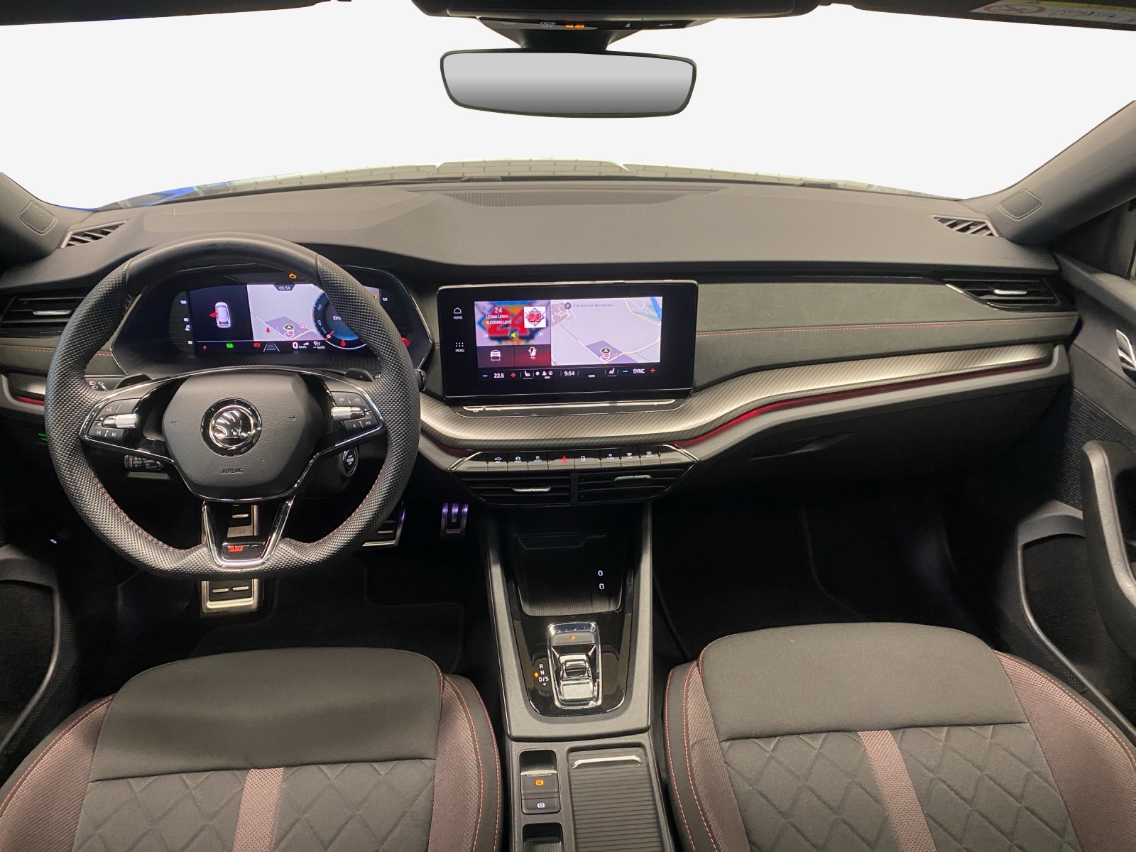 SKODA Octavia Combi 2.0 TSI DSG RS-image-8