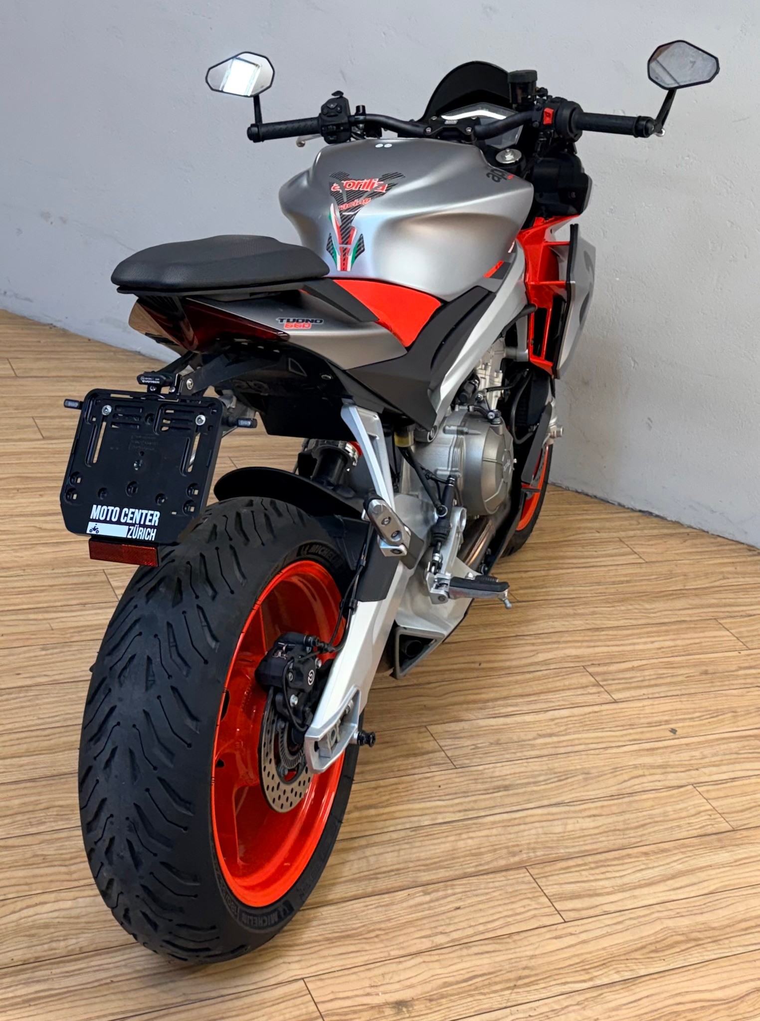 APRILIA Tuono 660 (35kw)-showroom-element-2