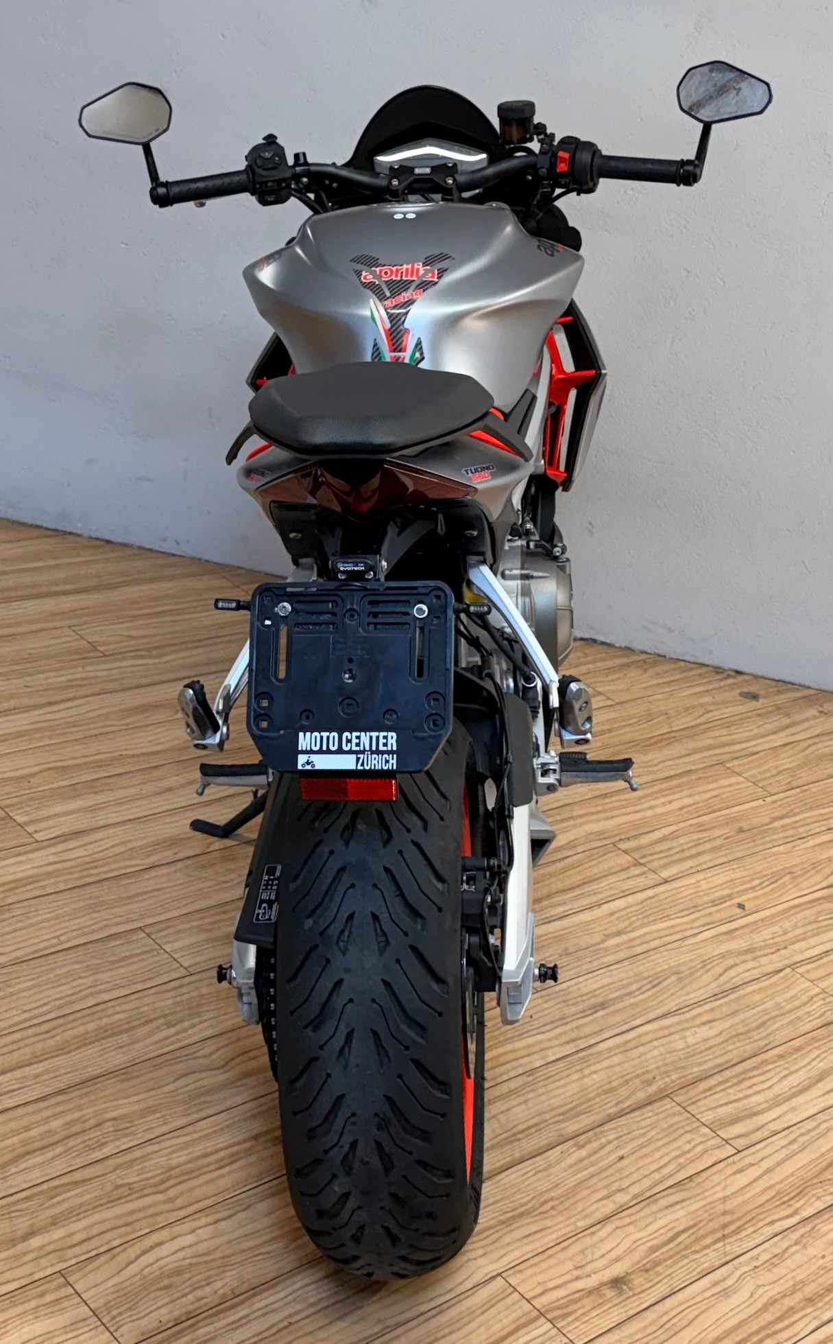 APRILIA Tuono 660 (35kw)-showroom-element-3