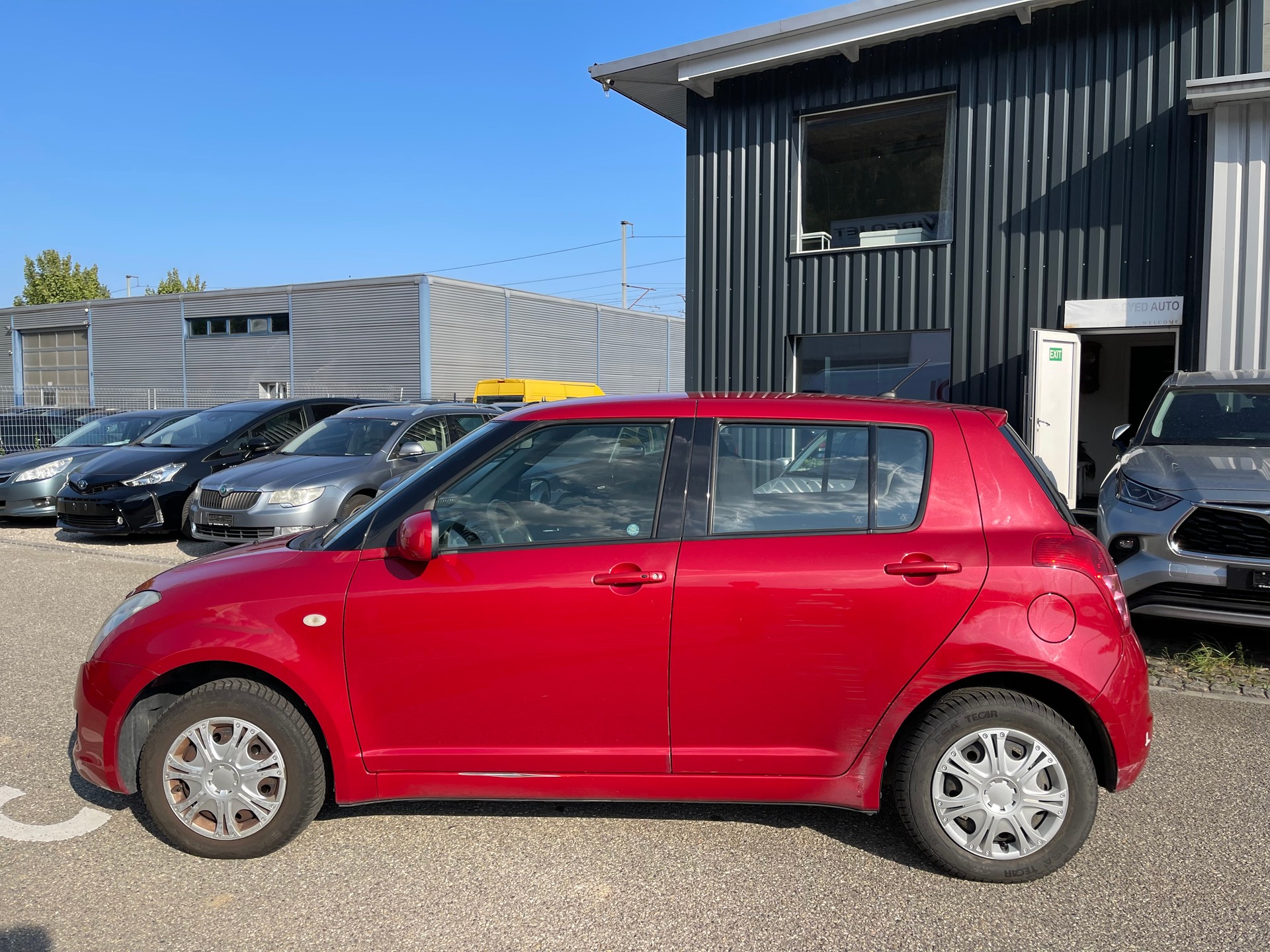 SUZUKI Swift 1.3i 16V GL Top 4x4 ** Frisch Ab MFK: 28.08.2026 ** **-image-7
