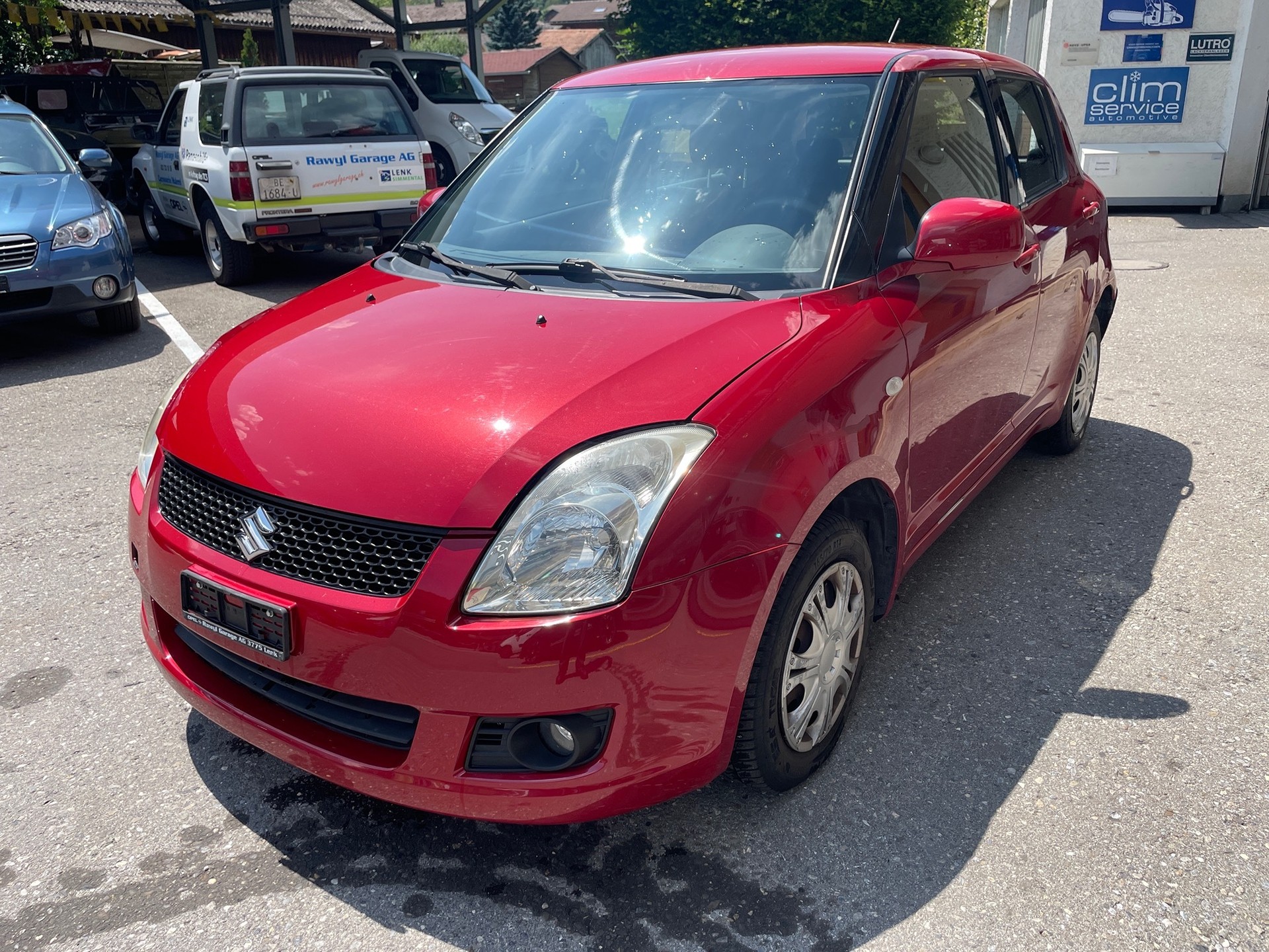 SUZUKI Swift 1.3i 16V GL Top 4x4-image-1