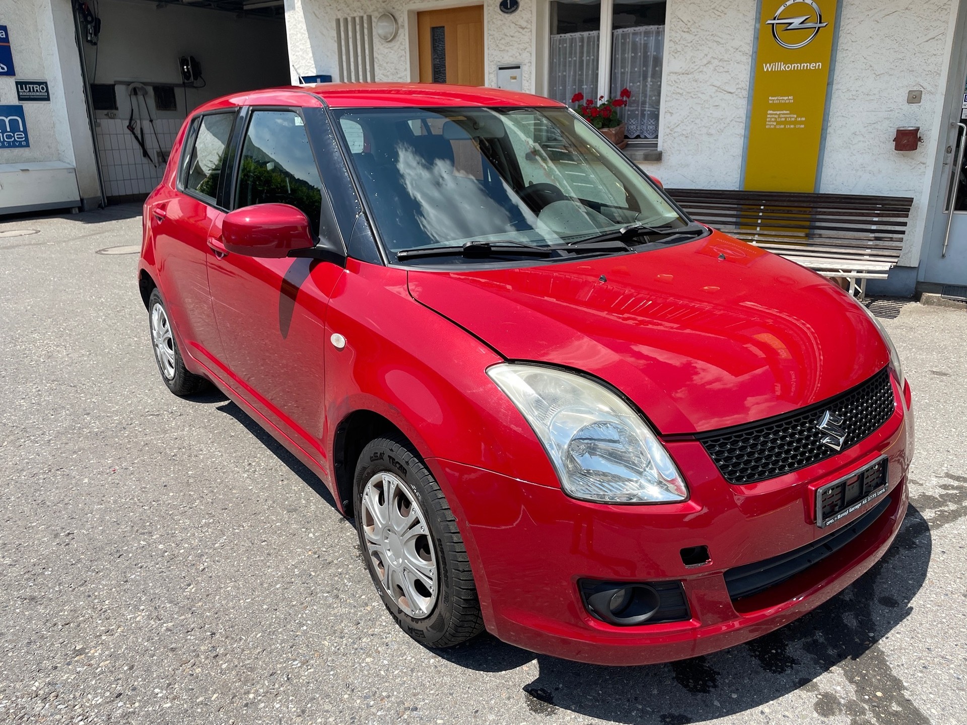 SUZUKI Swift 1.3i 16V GL Top 4x4