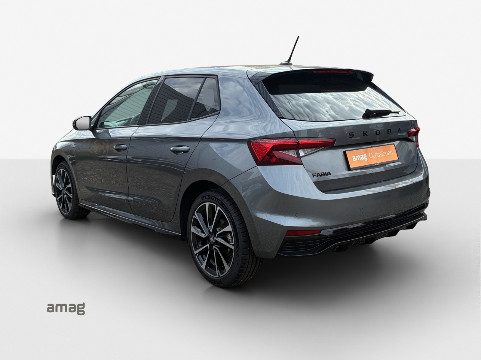 SKODA Fabia 1.5 TSI Monte Carlo DSG-image-2