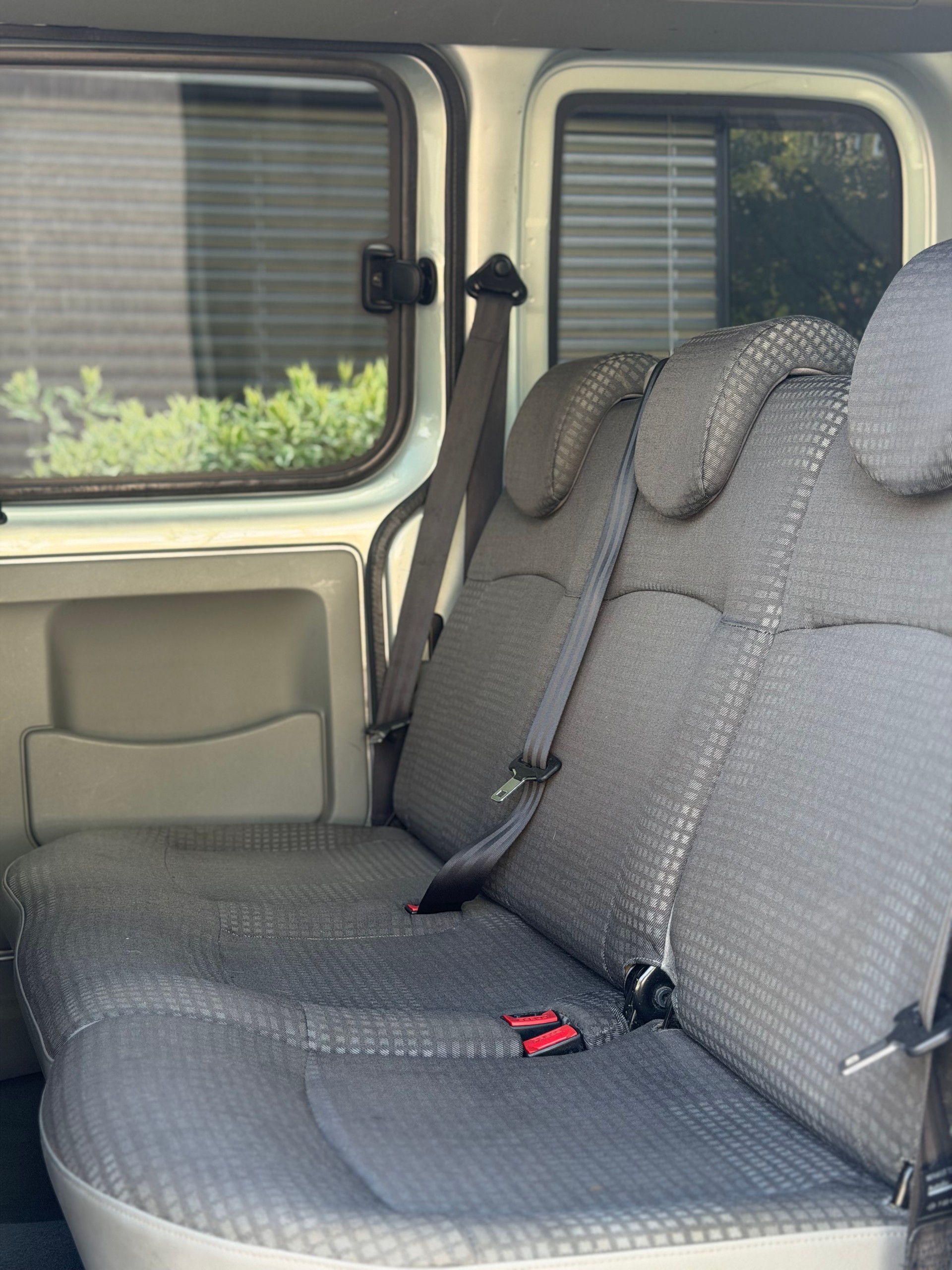 RENAULT Kangoo 1.6 16V Privilège 4x4-image-7