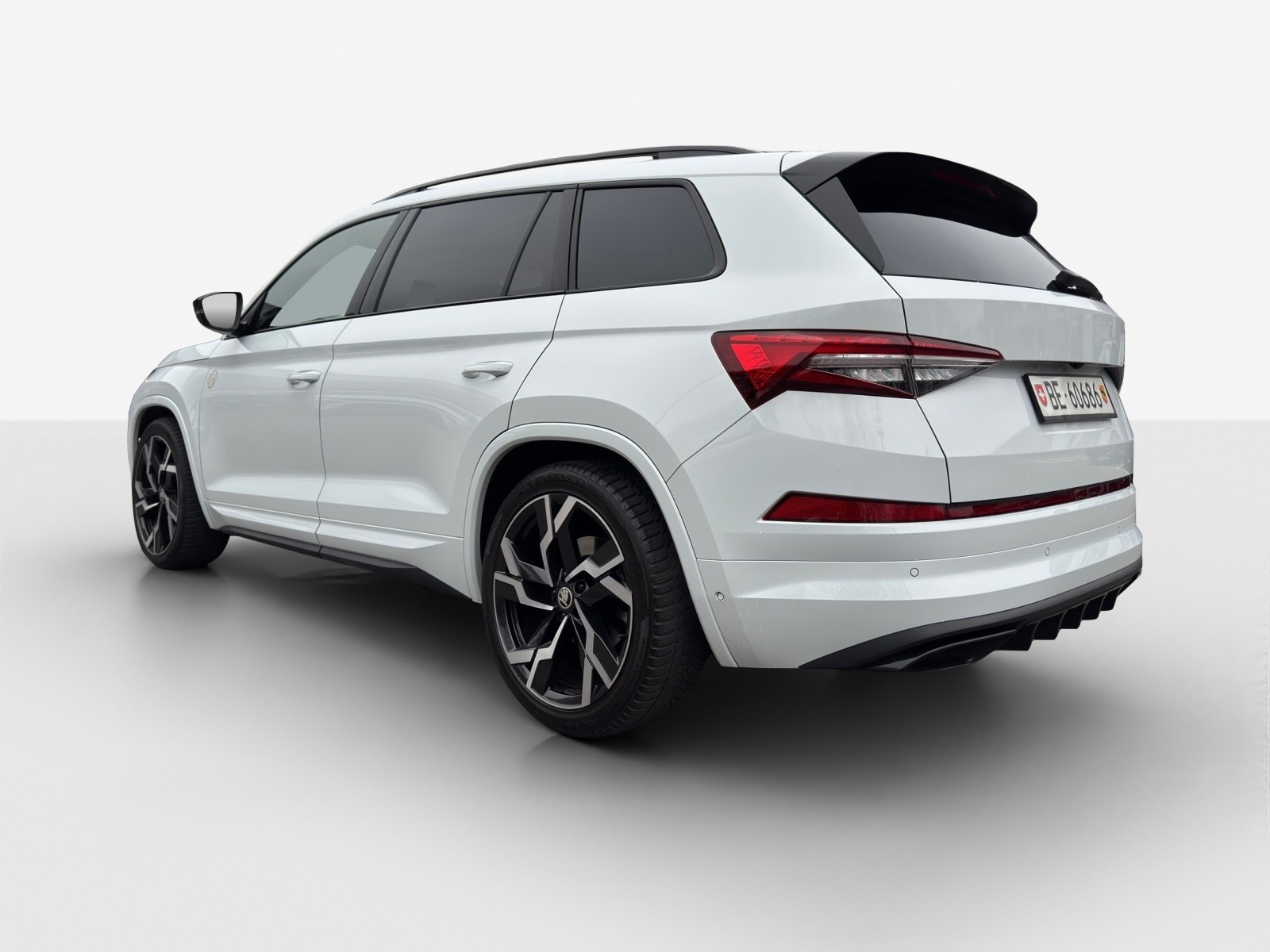 SKODA Kodiaq 2.0 TSI 4x4 RS-image-2