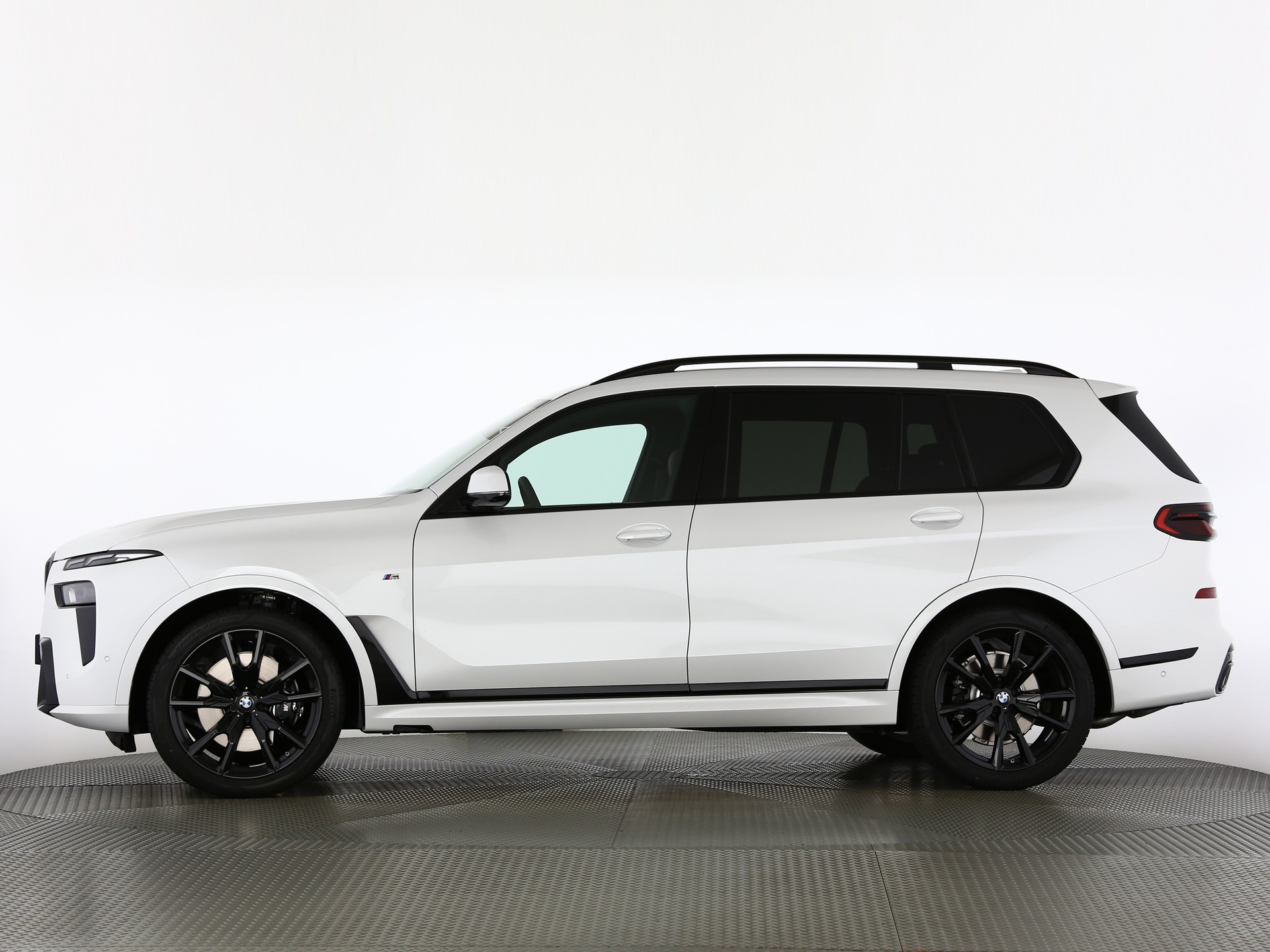 BMW X7 40i xDrive-image-2