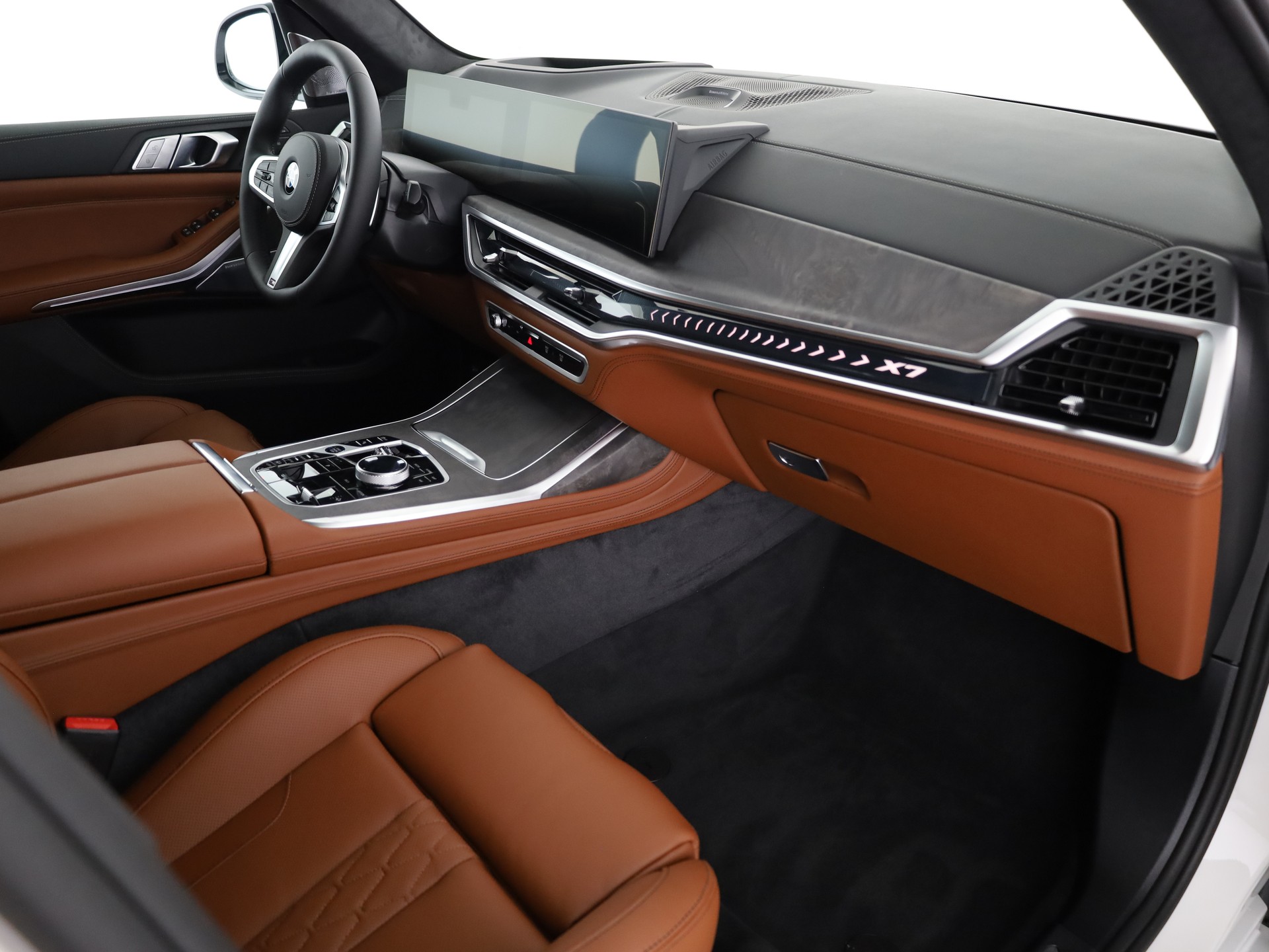 BMW X7 40i xDrive-image-13