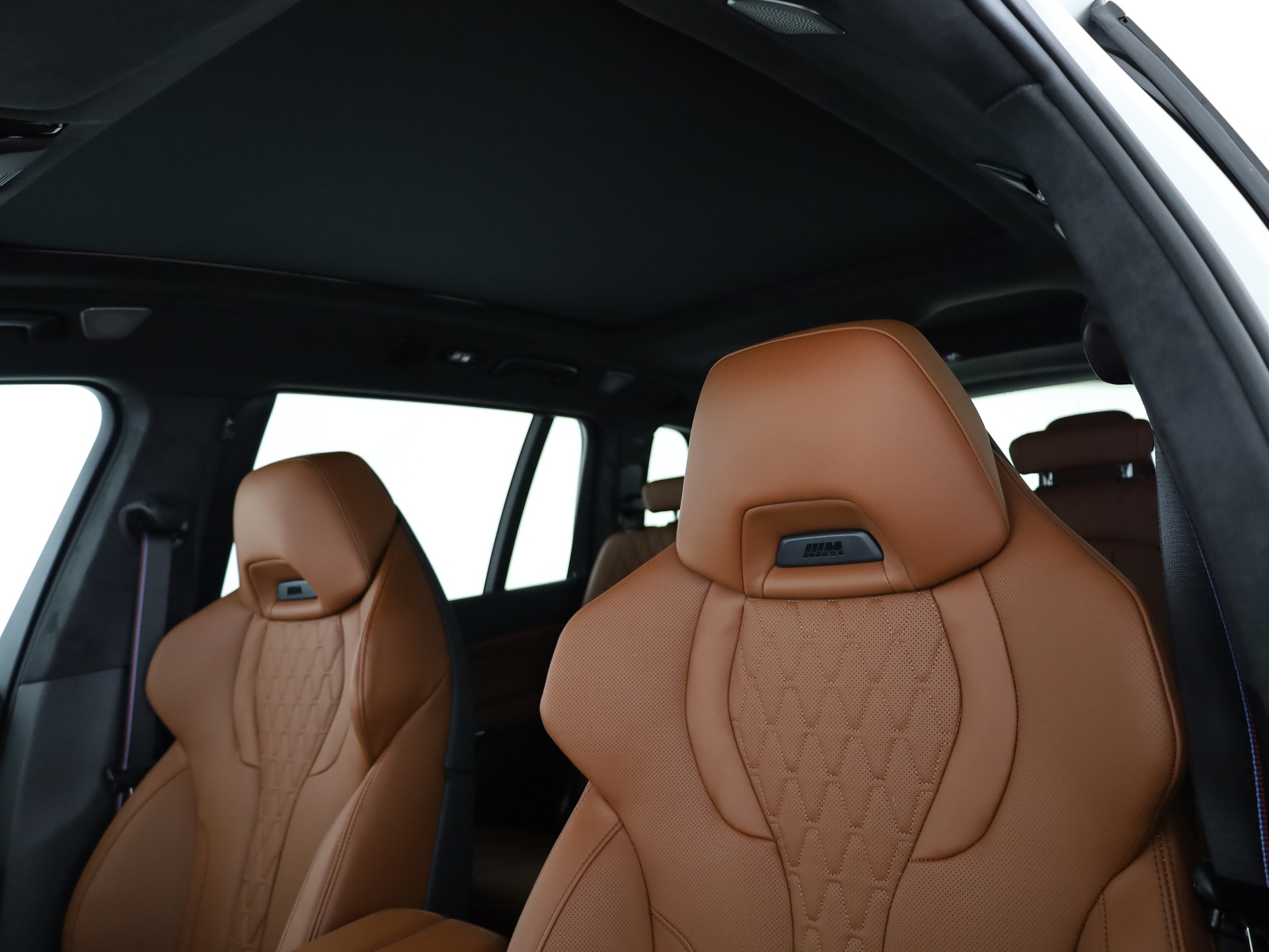 BMW X7 40i xDrive-image-11