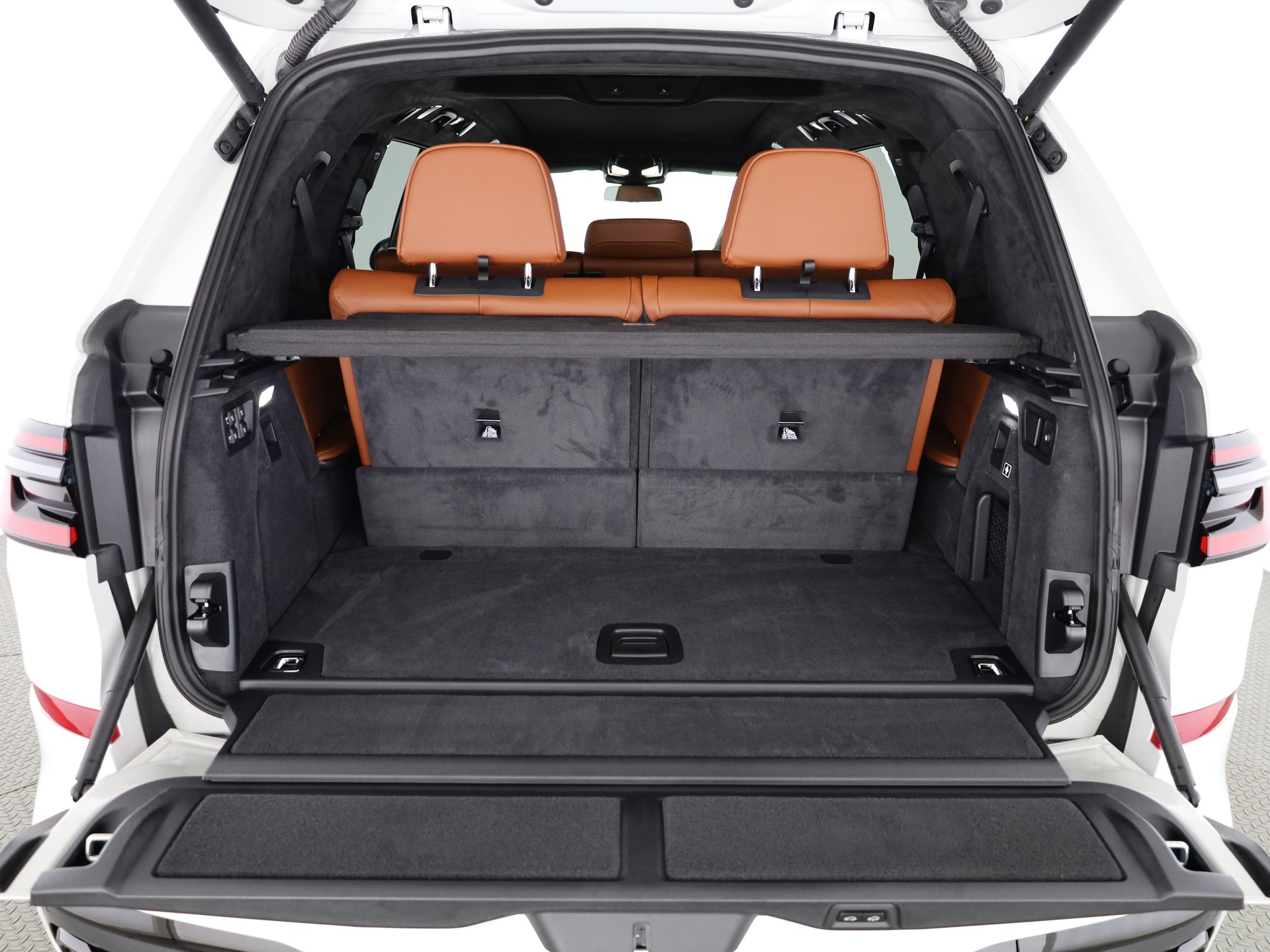 BMW X7 40i xDrive-image-6